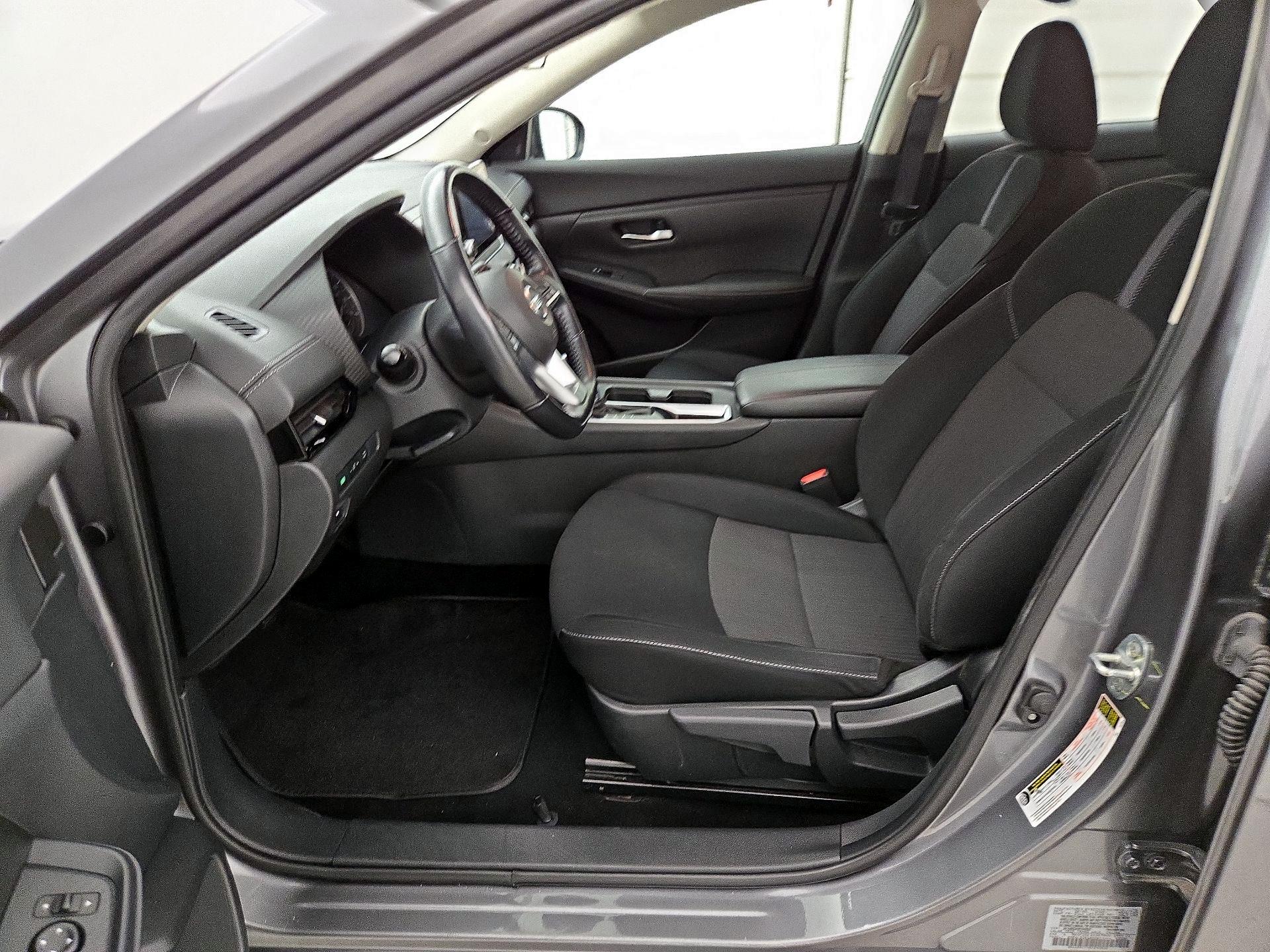 Thumbnail: 2022 Nissan Sentra - 11