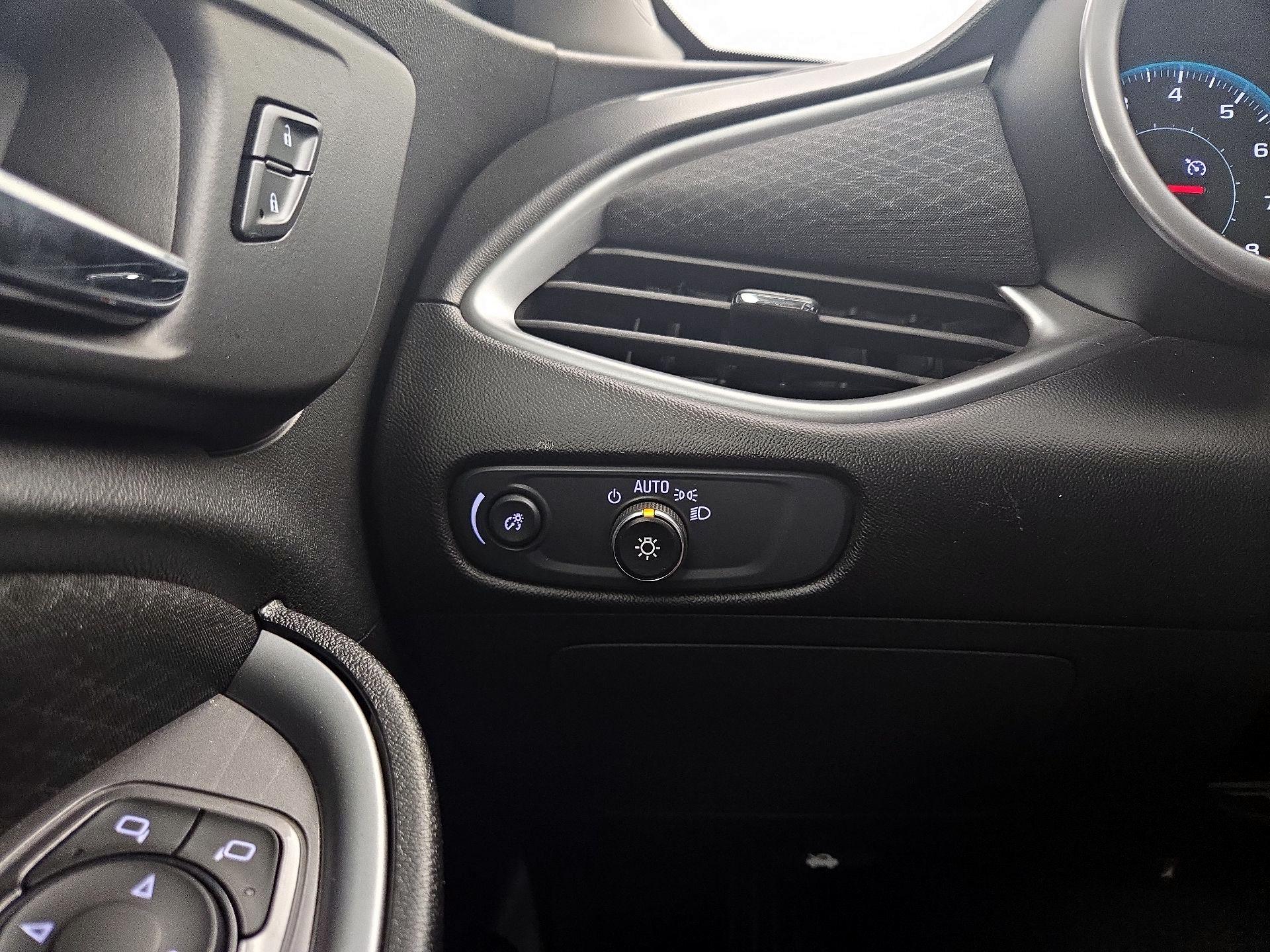 Thumbnail: 2024 Chevrolet Malibu - 13