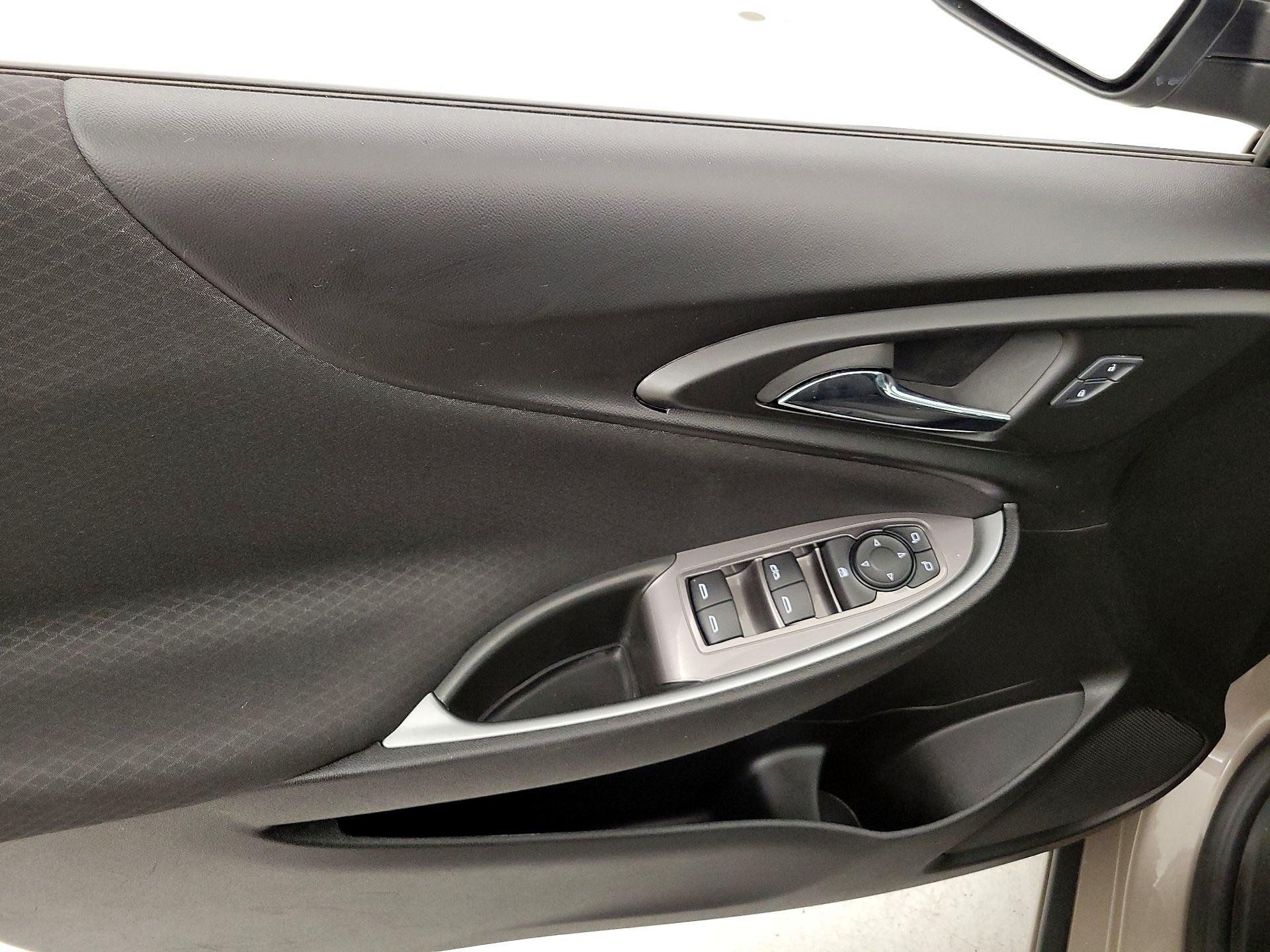 Thumbnail: 2024 Chevrolet Malibu - 12