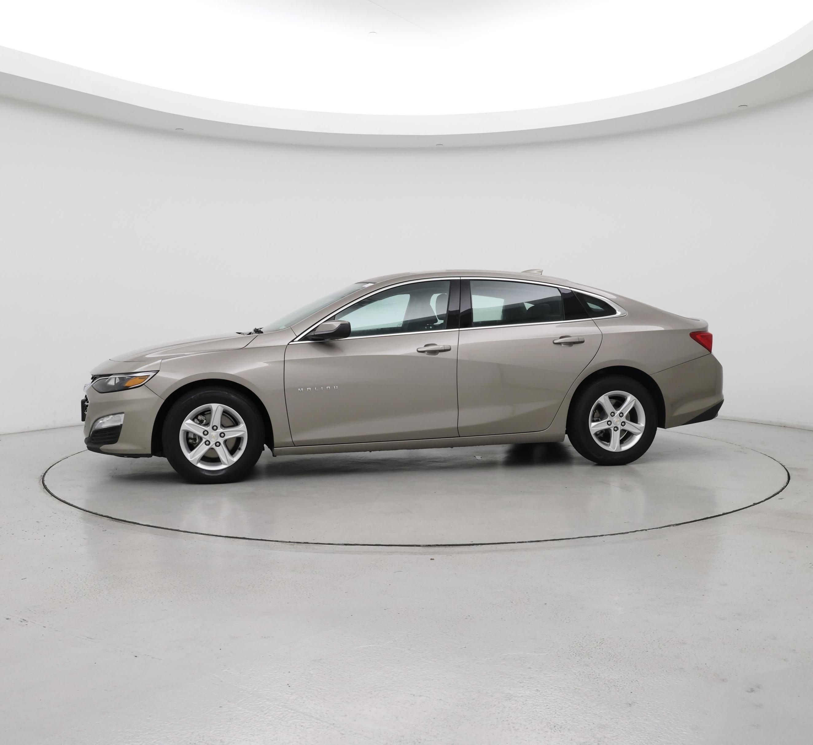 Thumbnail: 2024 Chevrolet Malibu - 3