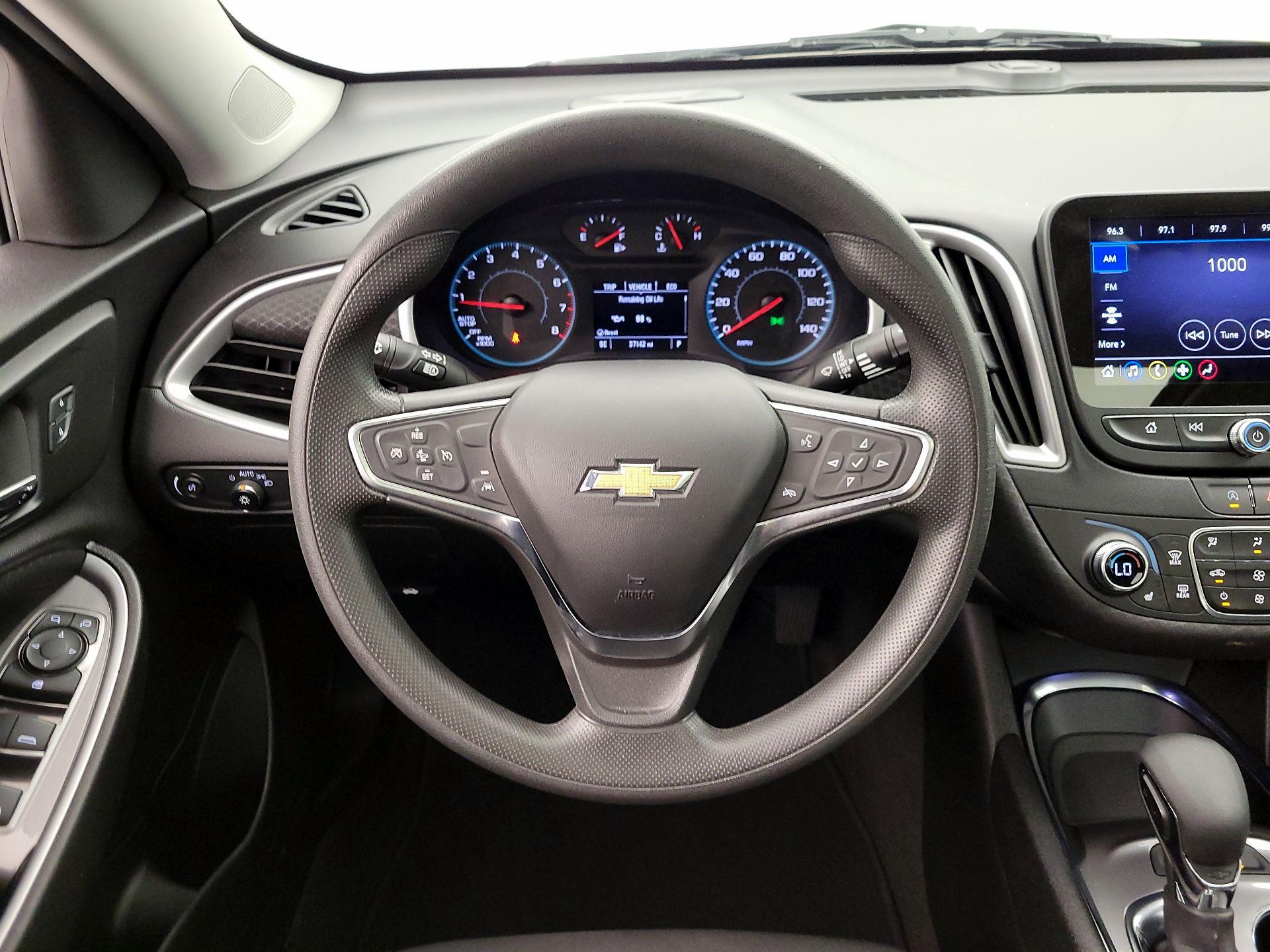 Thumbnail: 2024 Chevrolet Malibu - 10