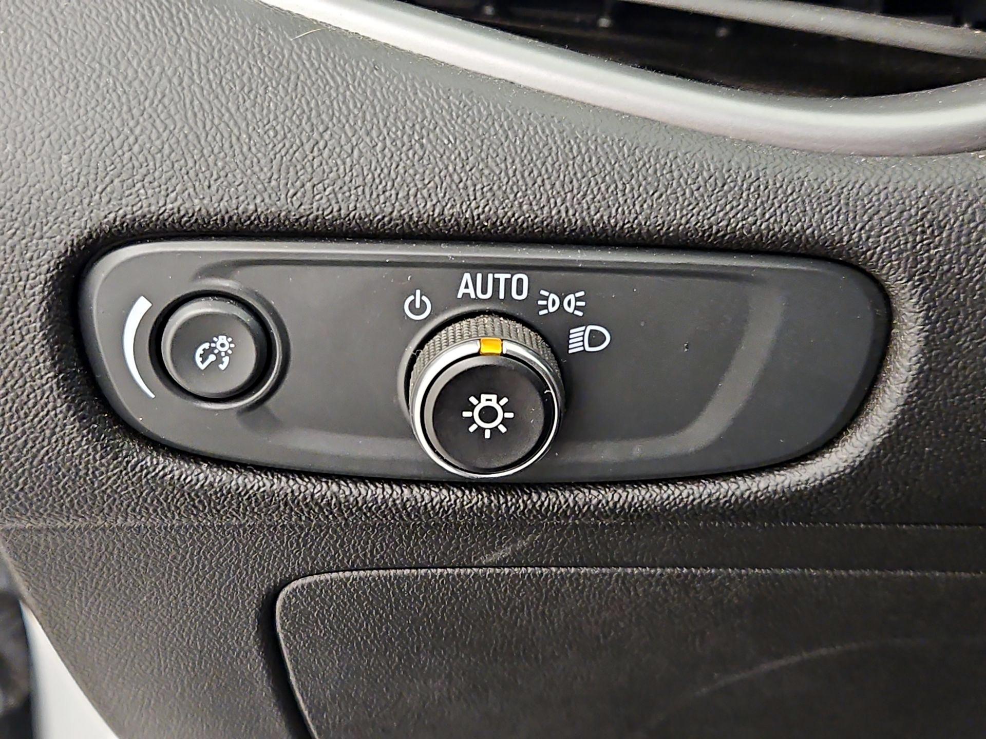 Thumbnail: 2024 Chevrolet Malibu - 13