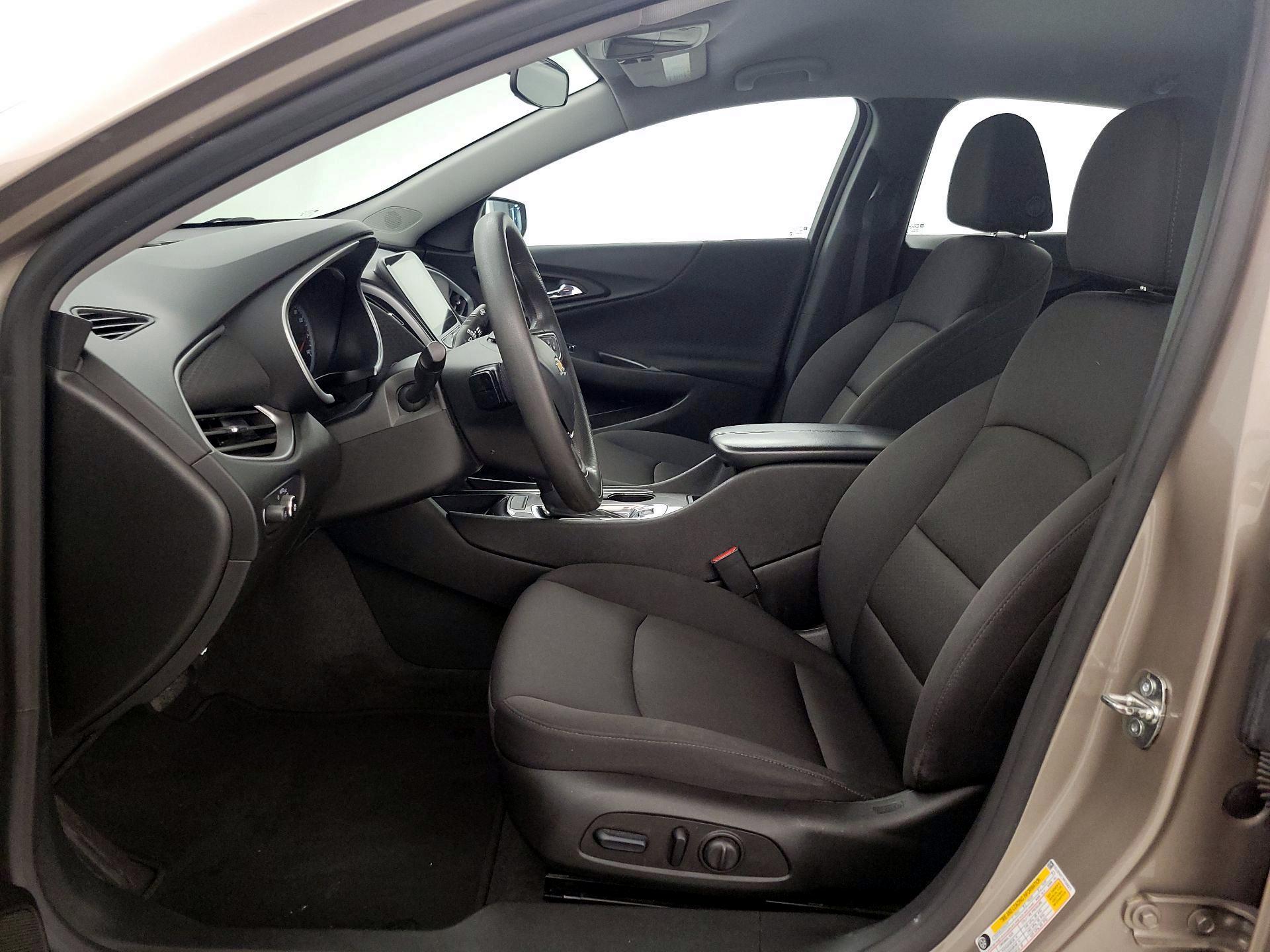 Thumbnail: 2023 Chevrolet Malibu - 11