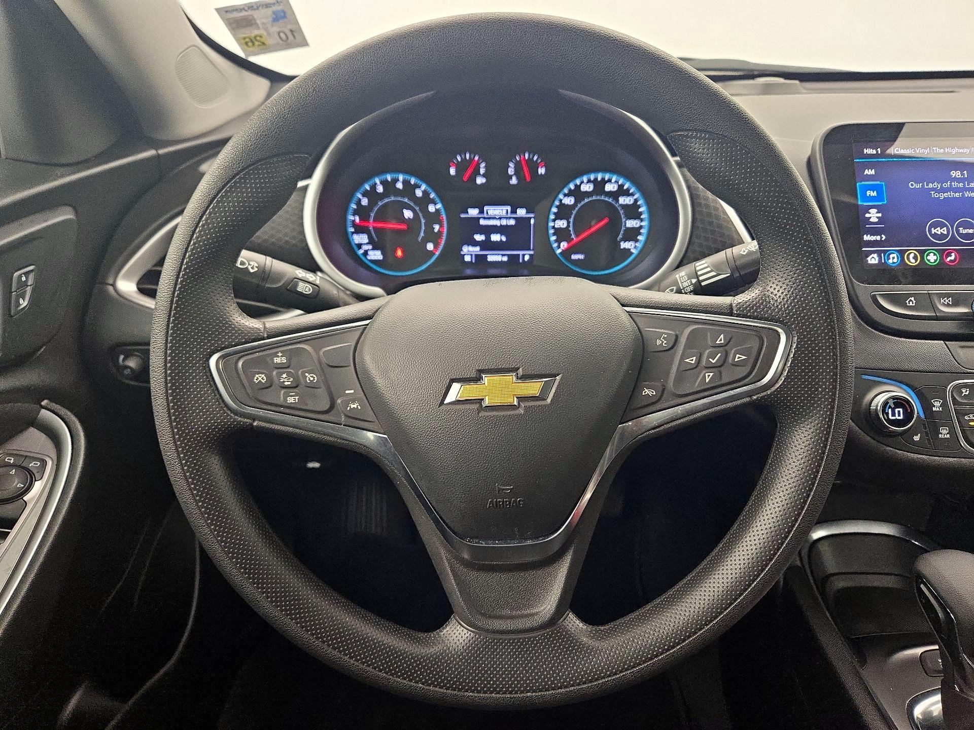 Thumbnail: 2024 Chevrolet Malibu - 10