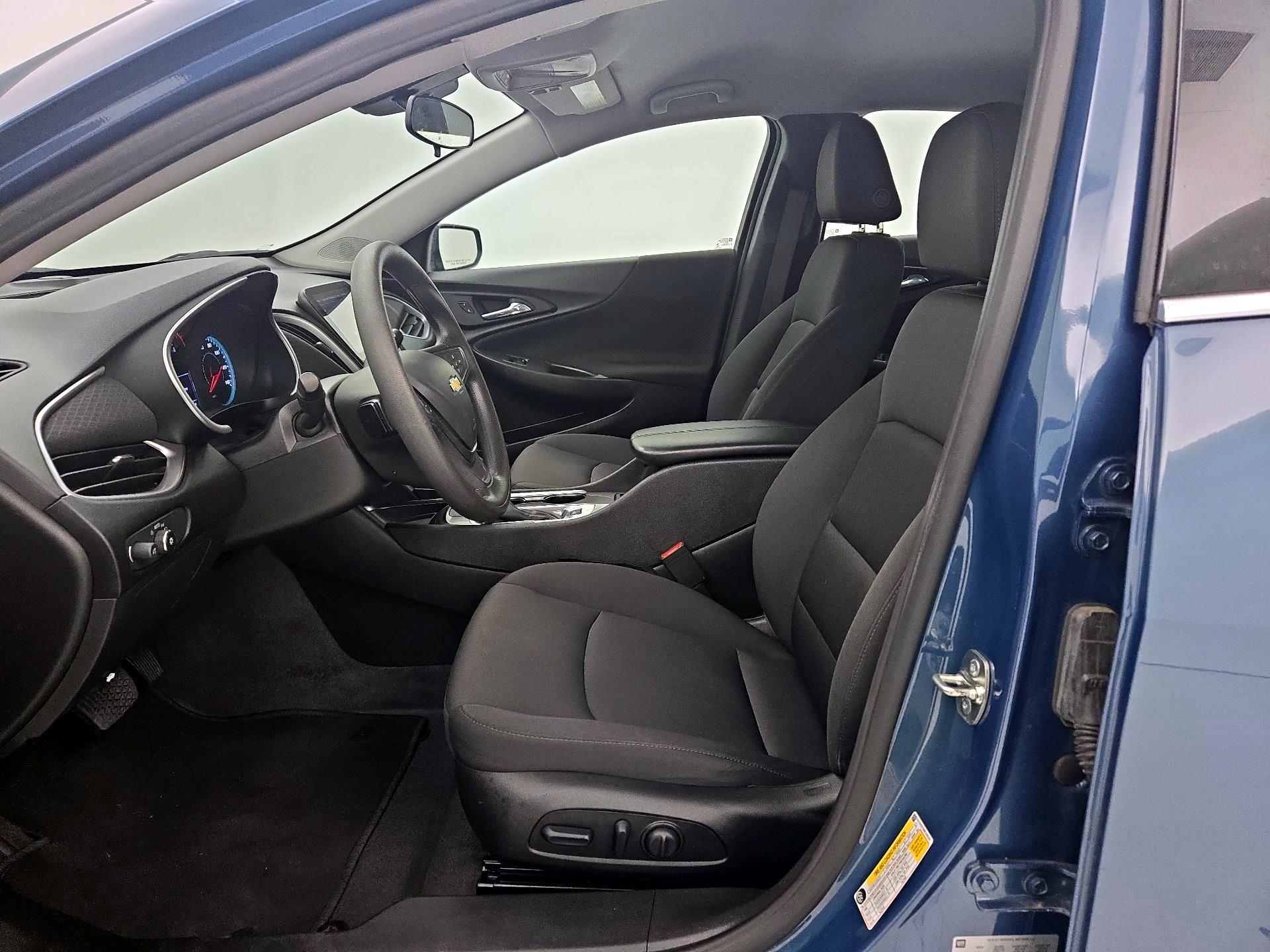 Thumbnail: 2024 Chevrolet Malibu - 11