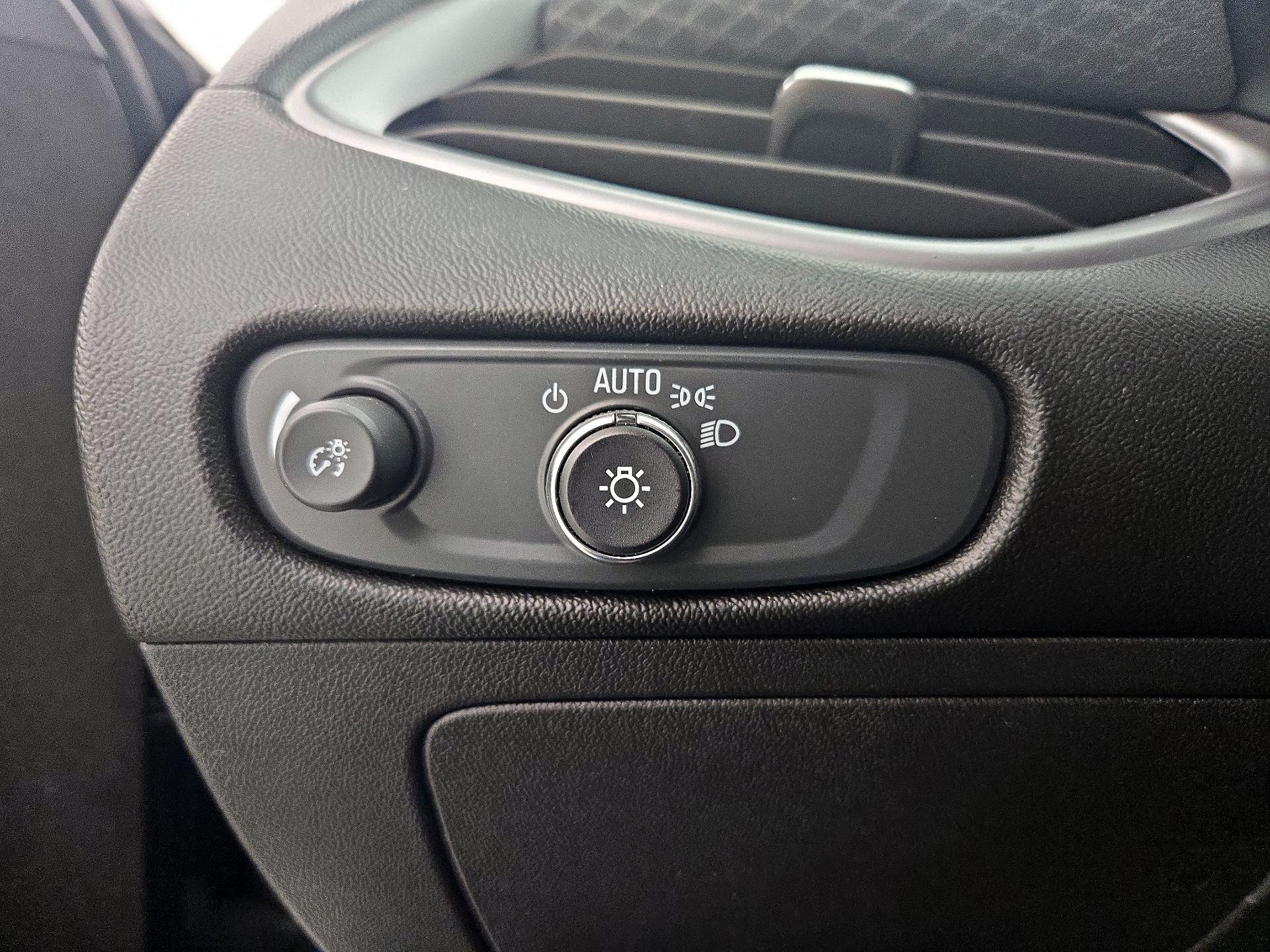 Thumbnail: 2024 Chevrolet Malibu - 13