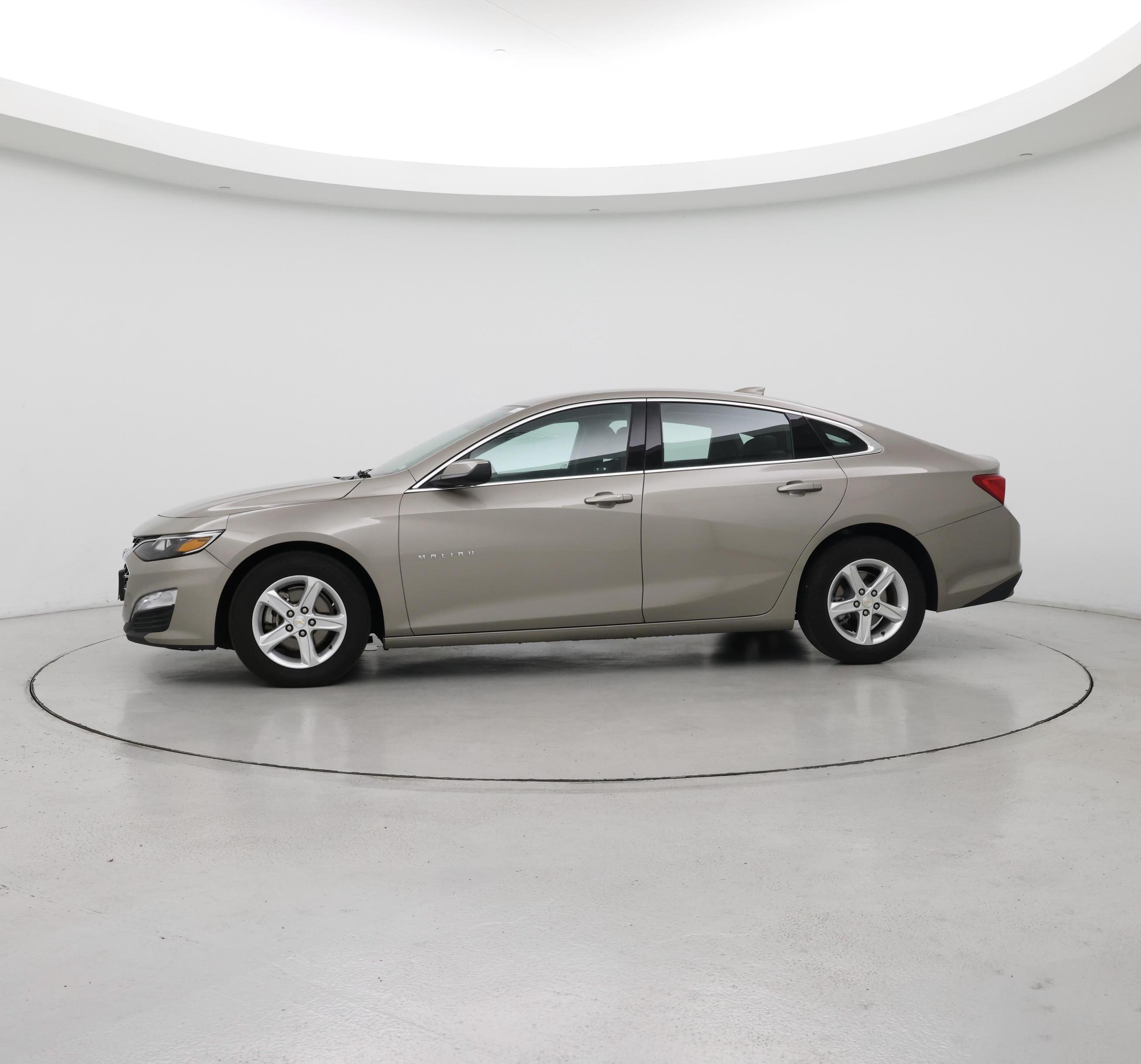 Thumbnail: 2024 Chevrolet Malibu - 3