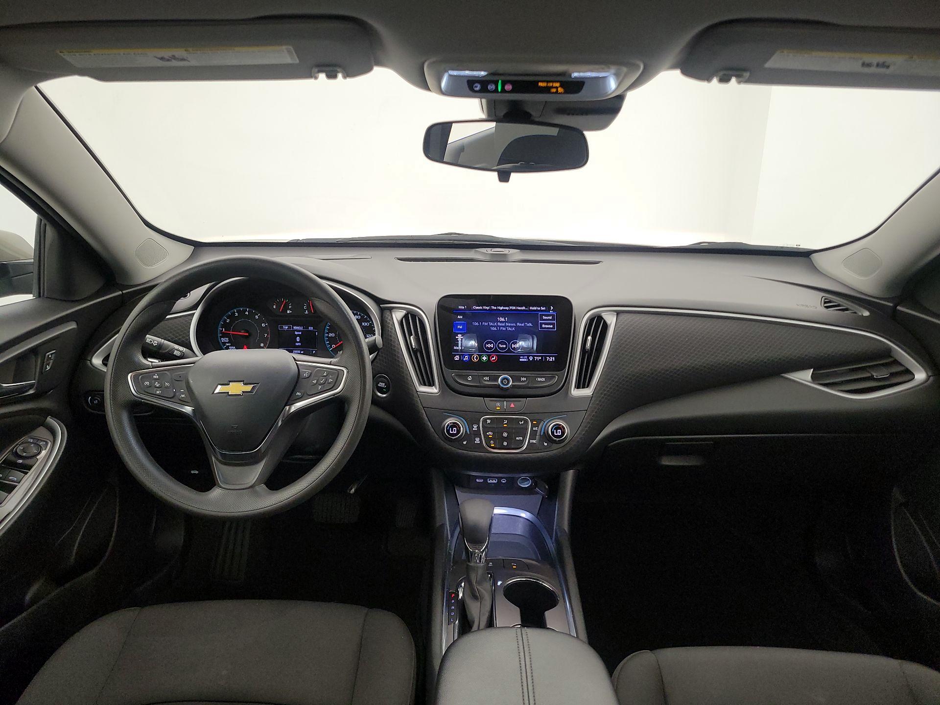 Thumbnail: 2024 Chevrolet Malibu - 9