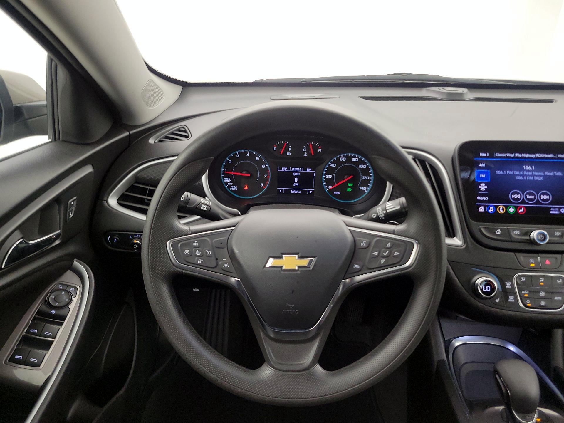 Thumbnail: 2024 Chevrolet Malibu - 10