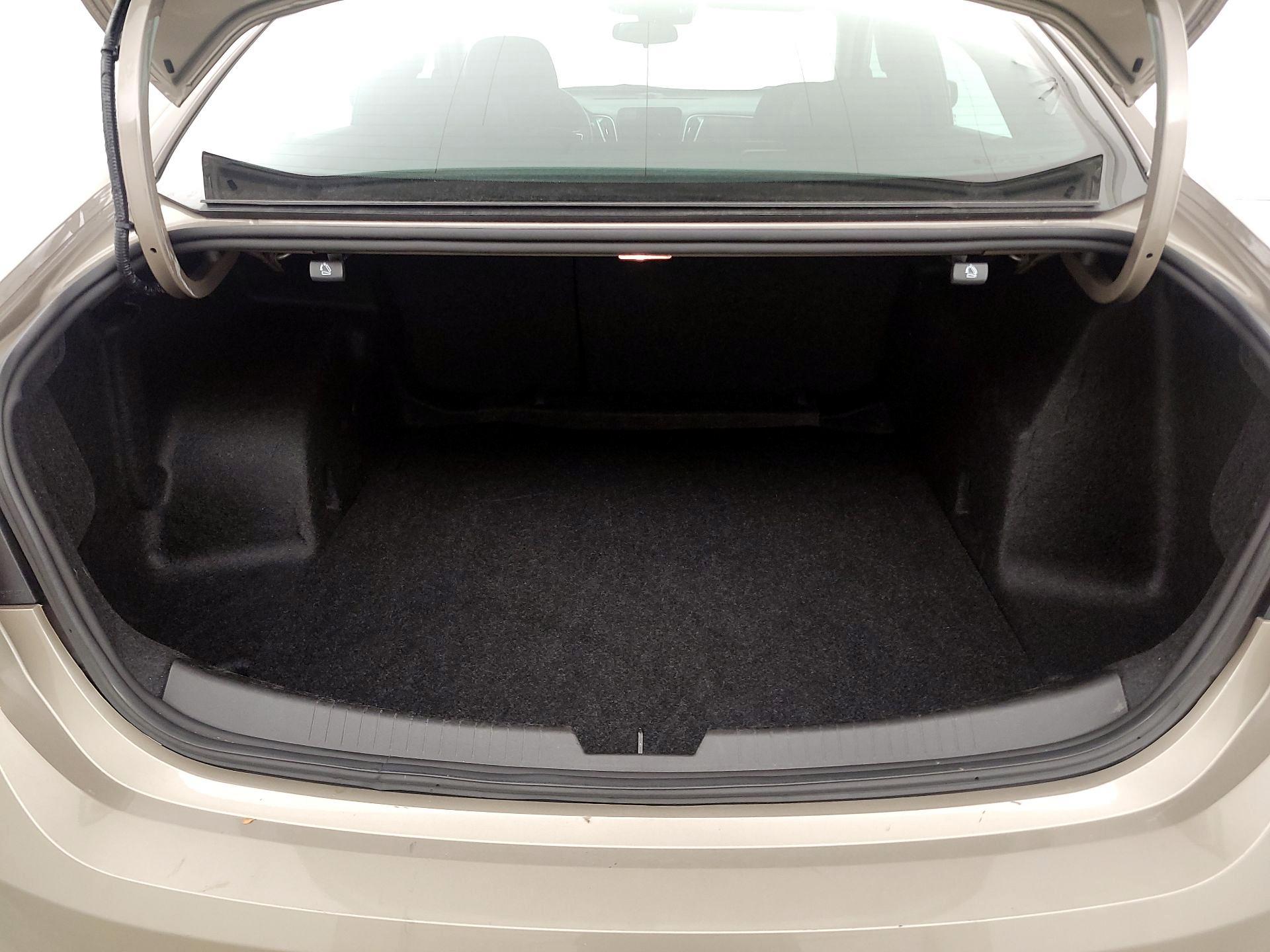 Thumbnail: 2024 Chevrolet Malibu - 20