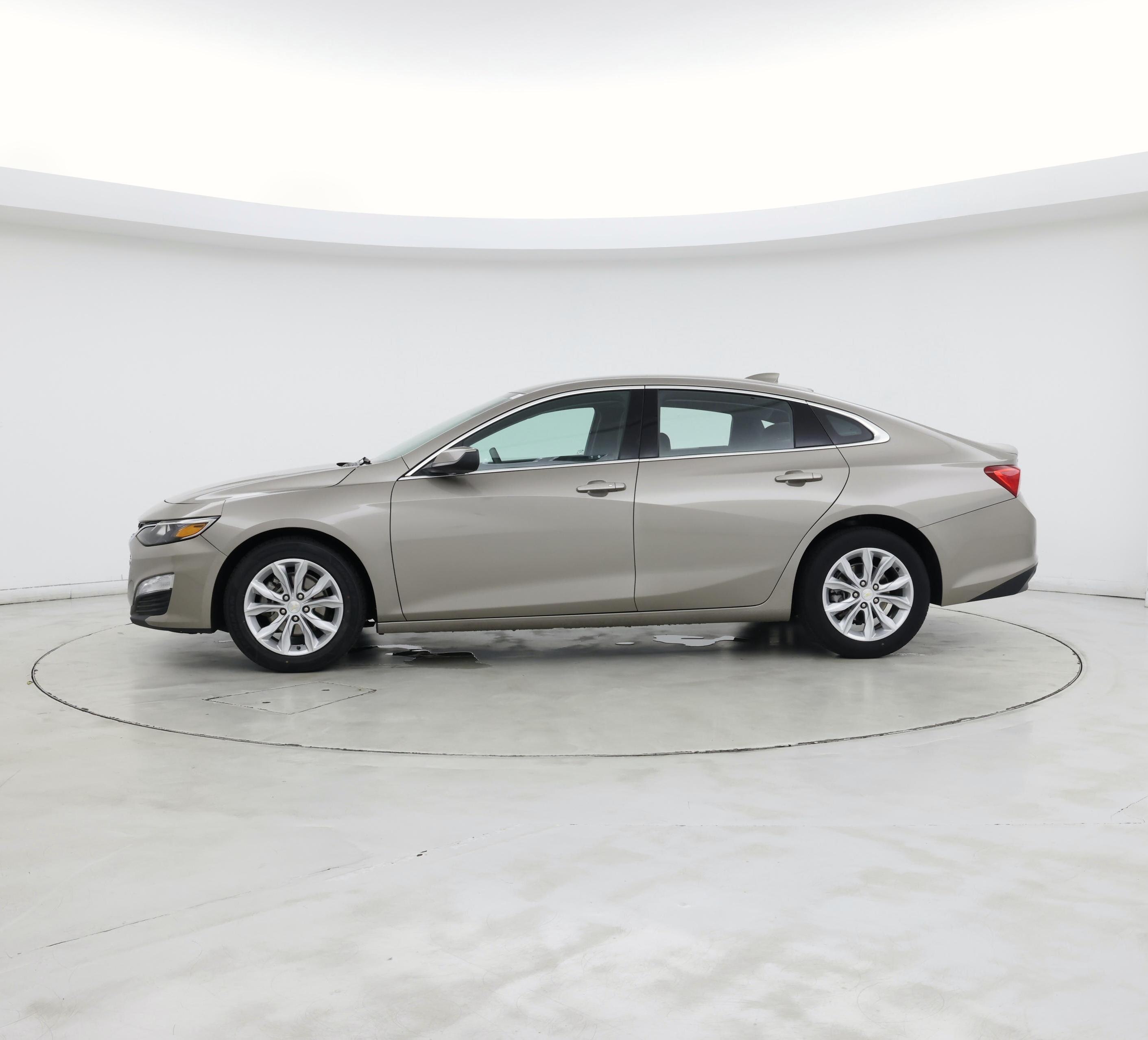 Thumbnail: 2024 Chevrolet Malibu - 3