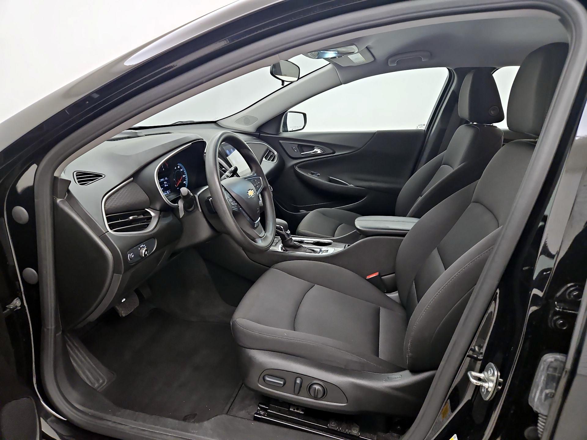 Thumbnail: 2024 Chevrolet Malibu - 11