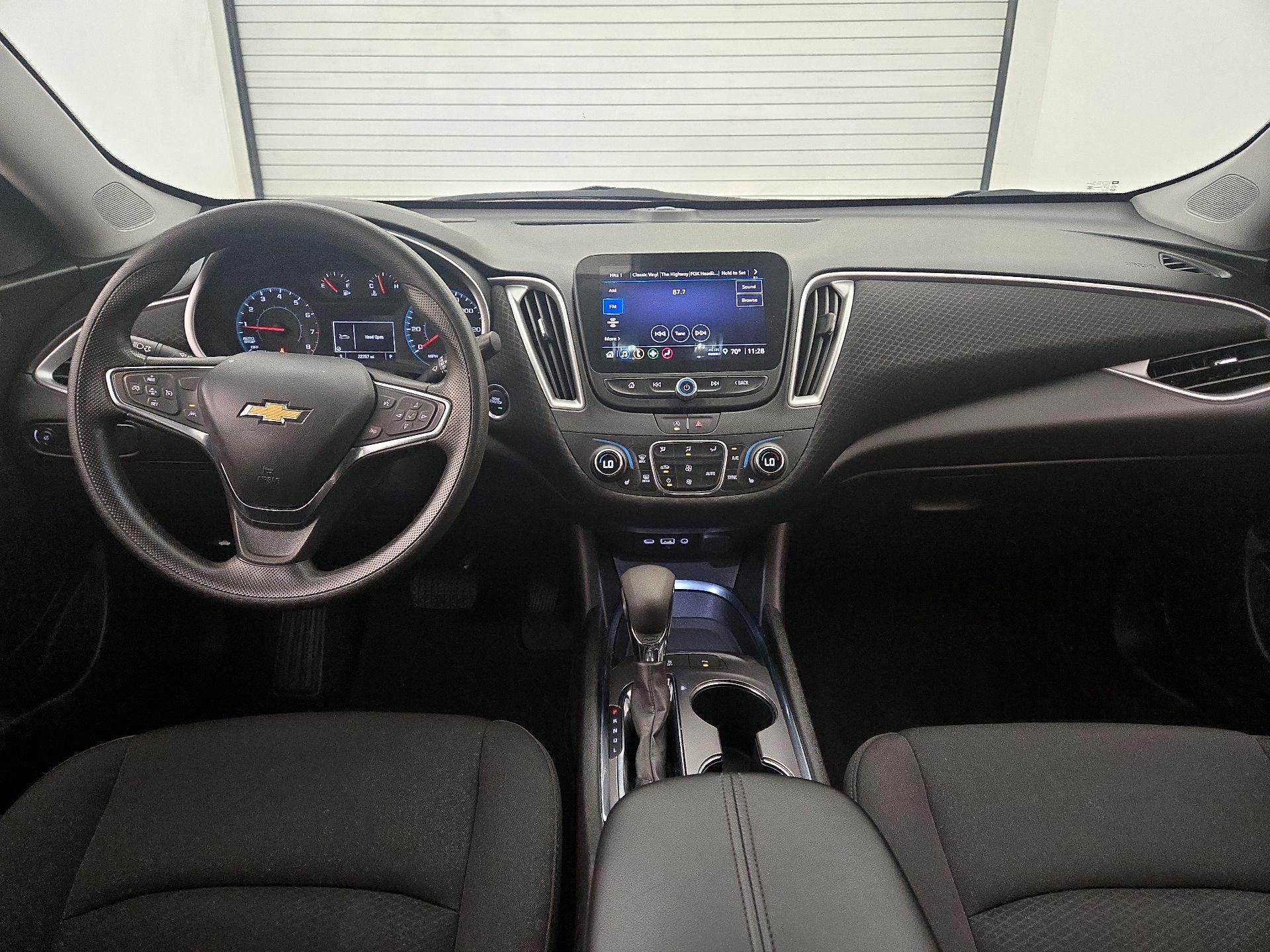 Thumbnail: 2024 Chevrolet Malibu - 9