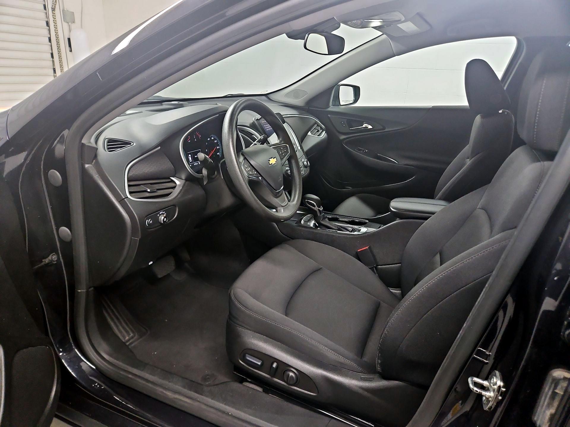 Thumbnail: 2023 Chevrolet Malibu - 11