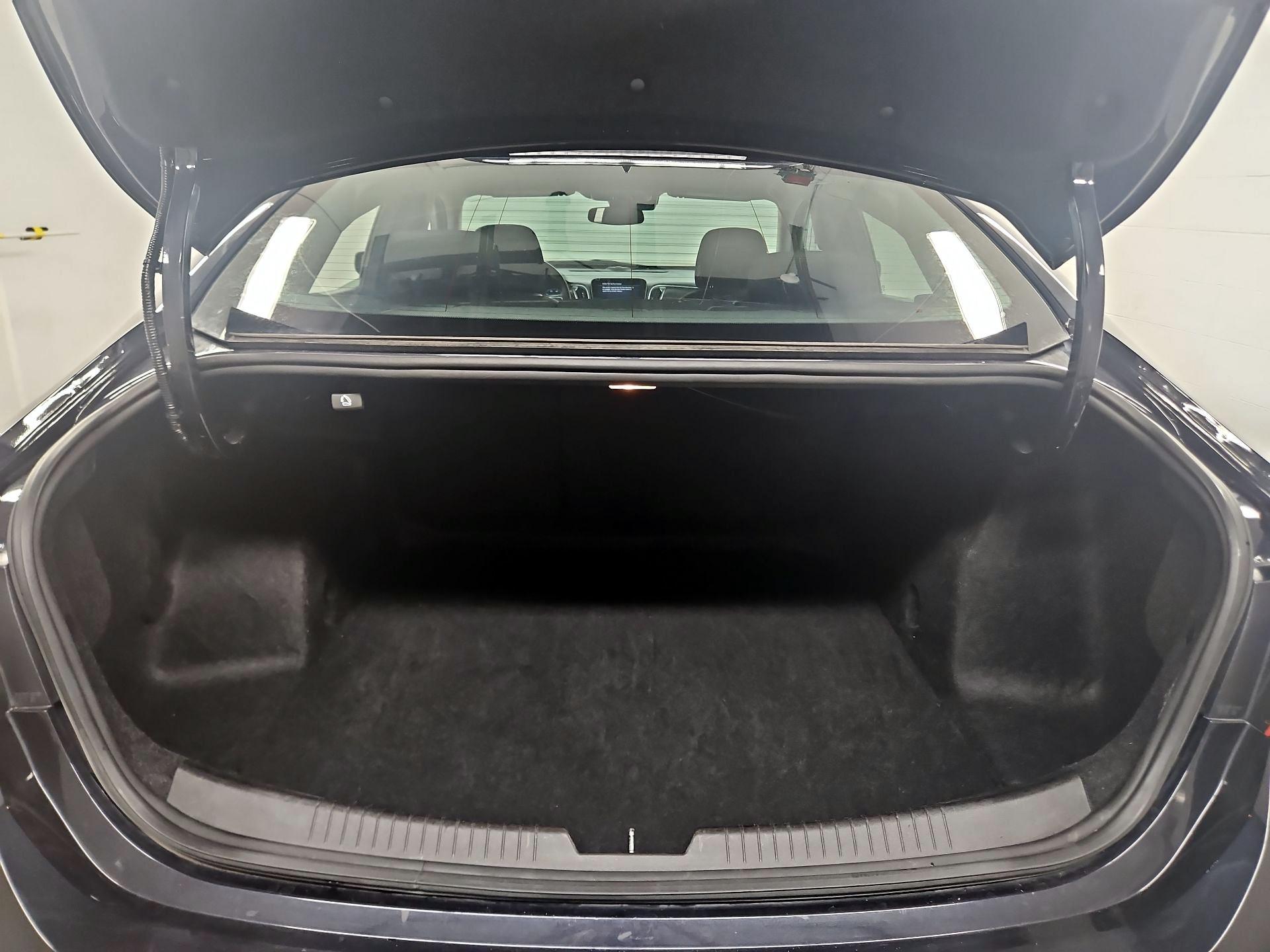 Thumbnail: 2023 Chevrolet Malibu - 20