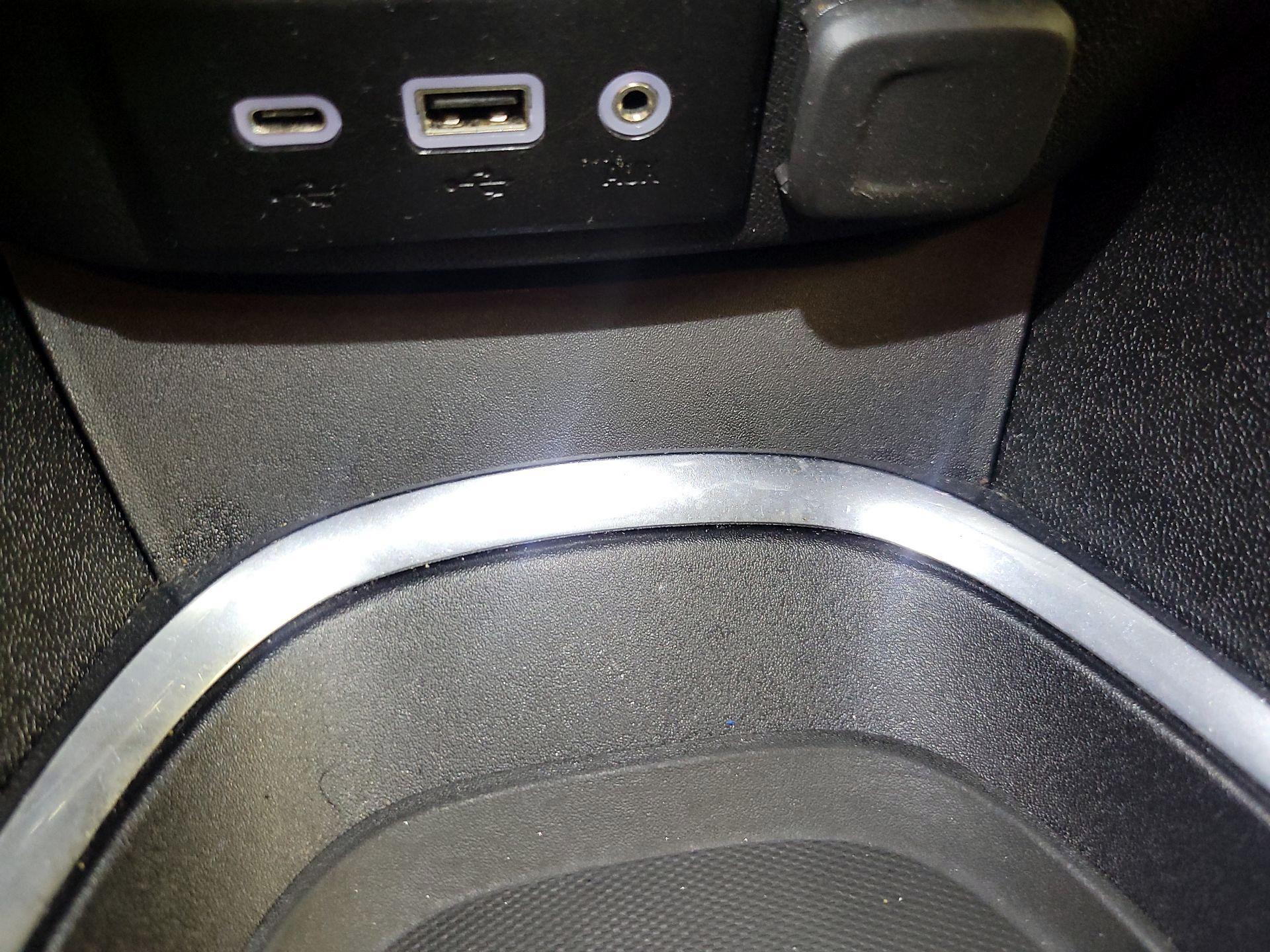 Thumbnail: 2023 Chevrolet Malibu - 18