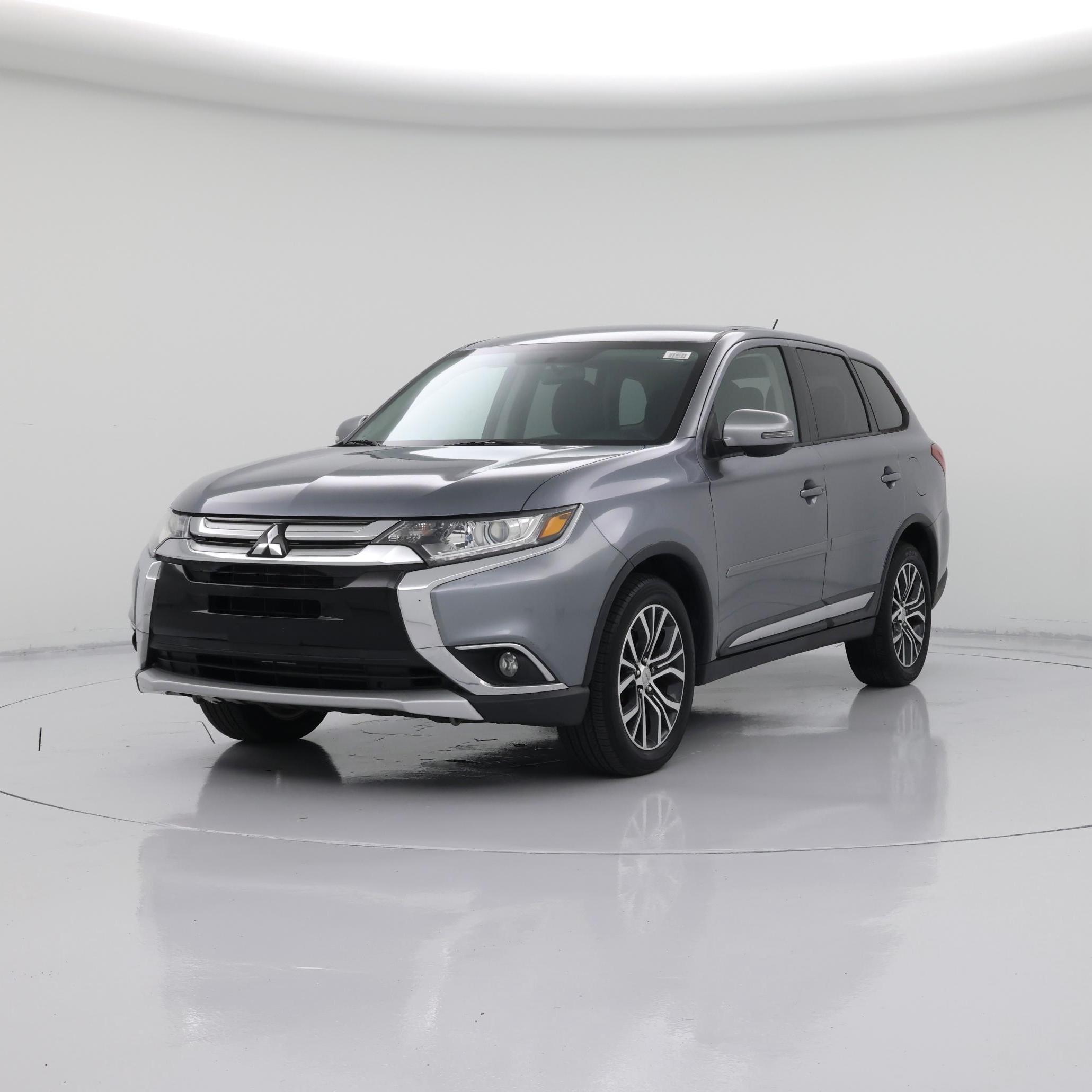 Thumbnail: 2016 Mitsubishi Outlander - 4