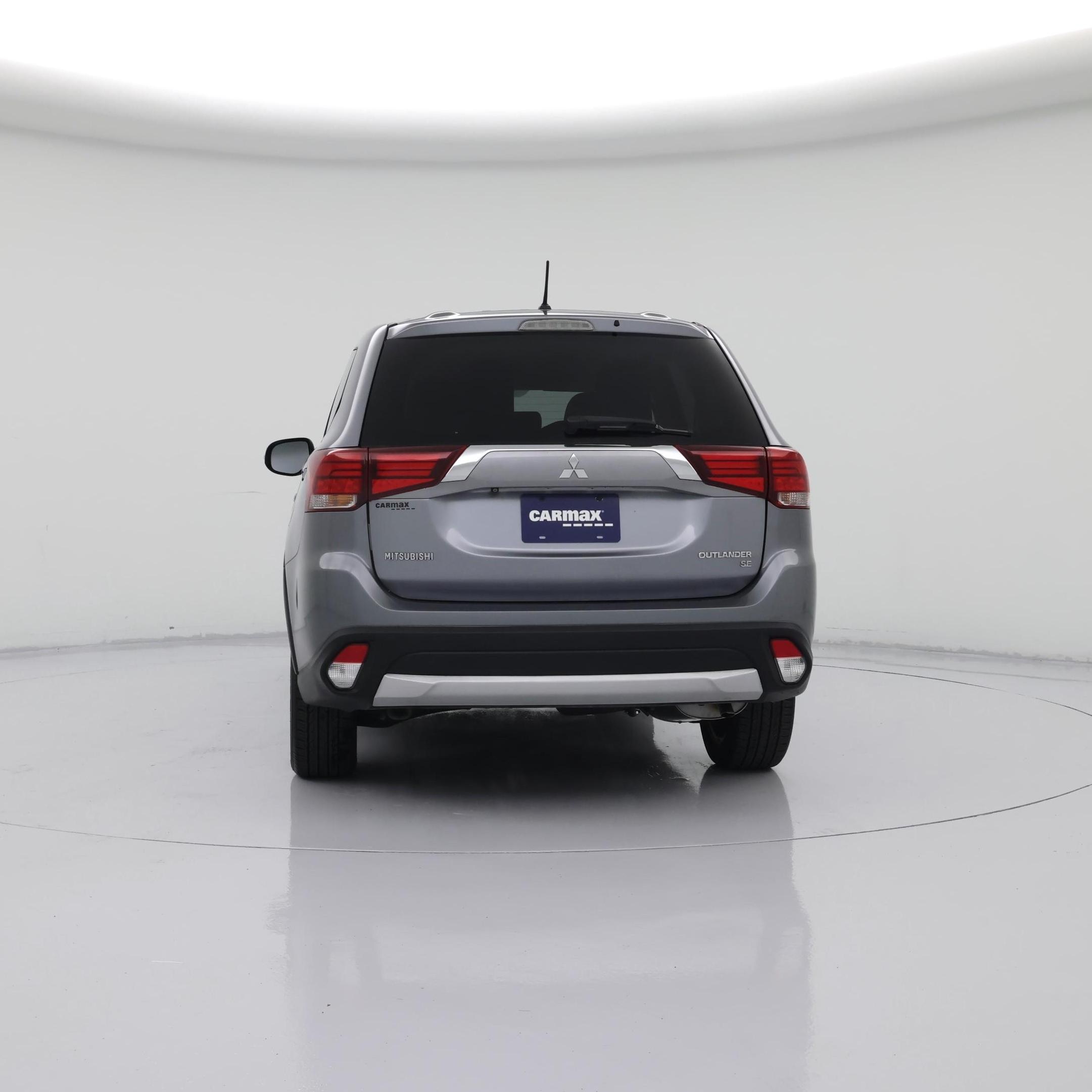 Thumbnail: 2016 Mitsubishi Outlander - 6