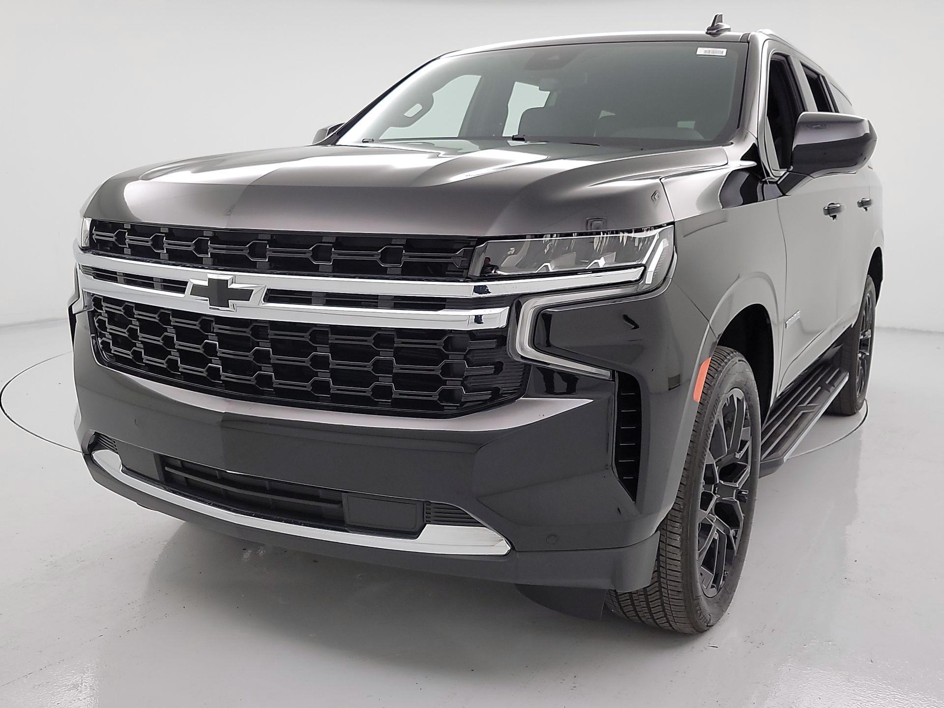 Thumbnail: 2023 Chevrolet Tahoe - 3