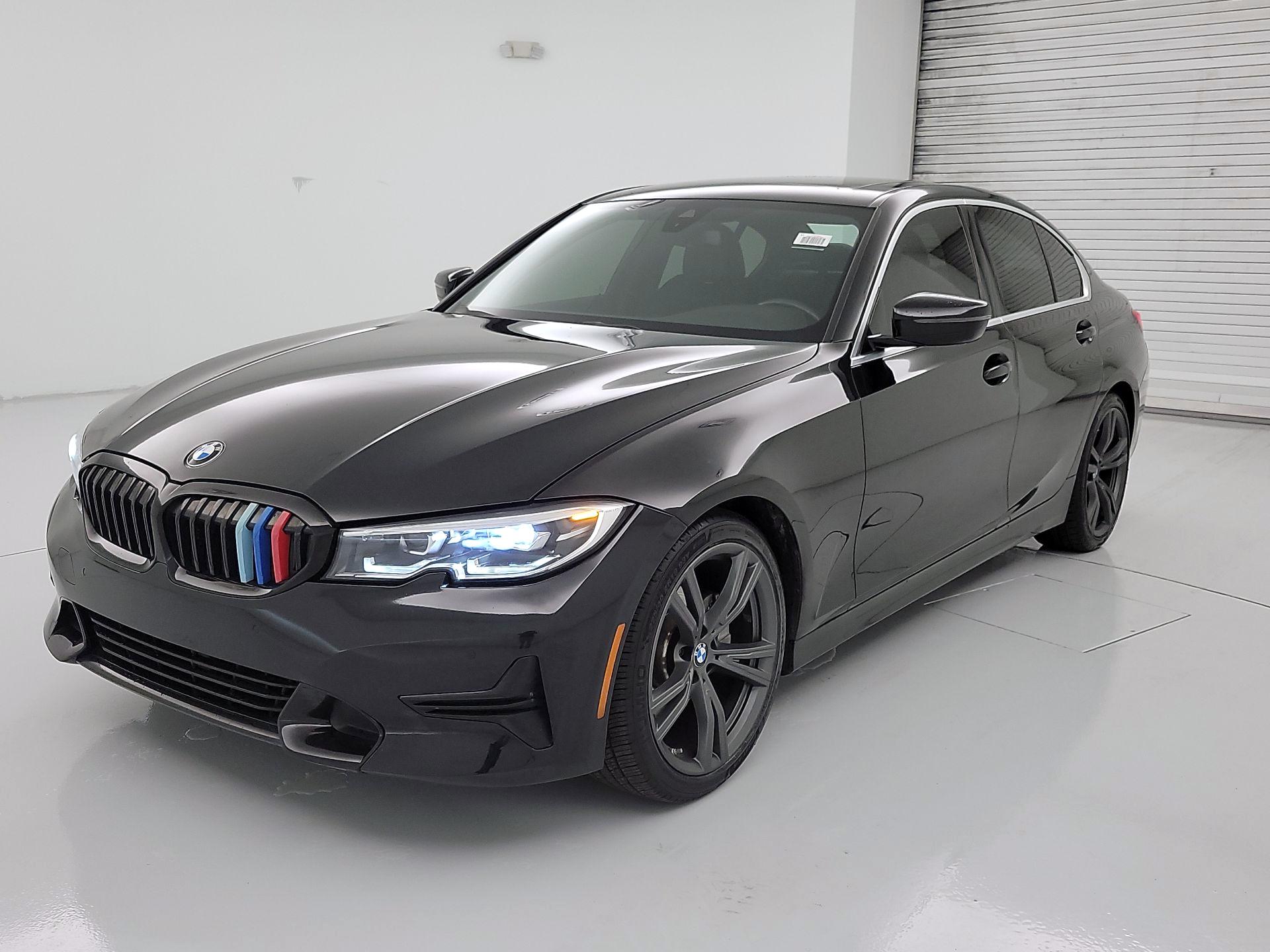 Thumbnail: 2020 BMW 3 Series - 3