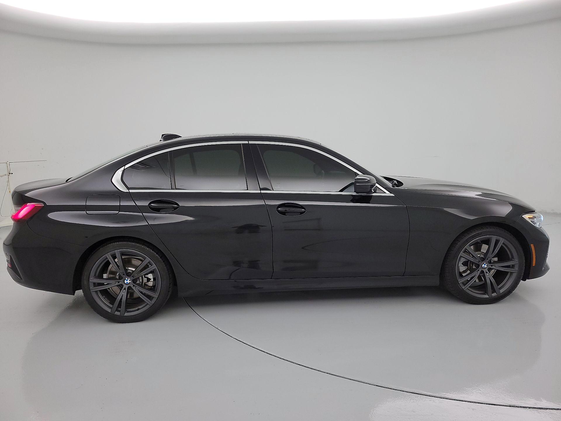Thumbnail: 2020 BMW 3 Series - 4