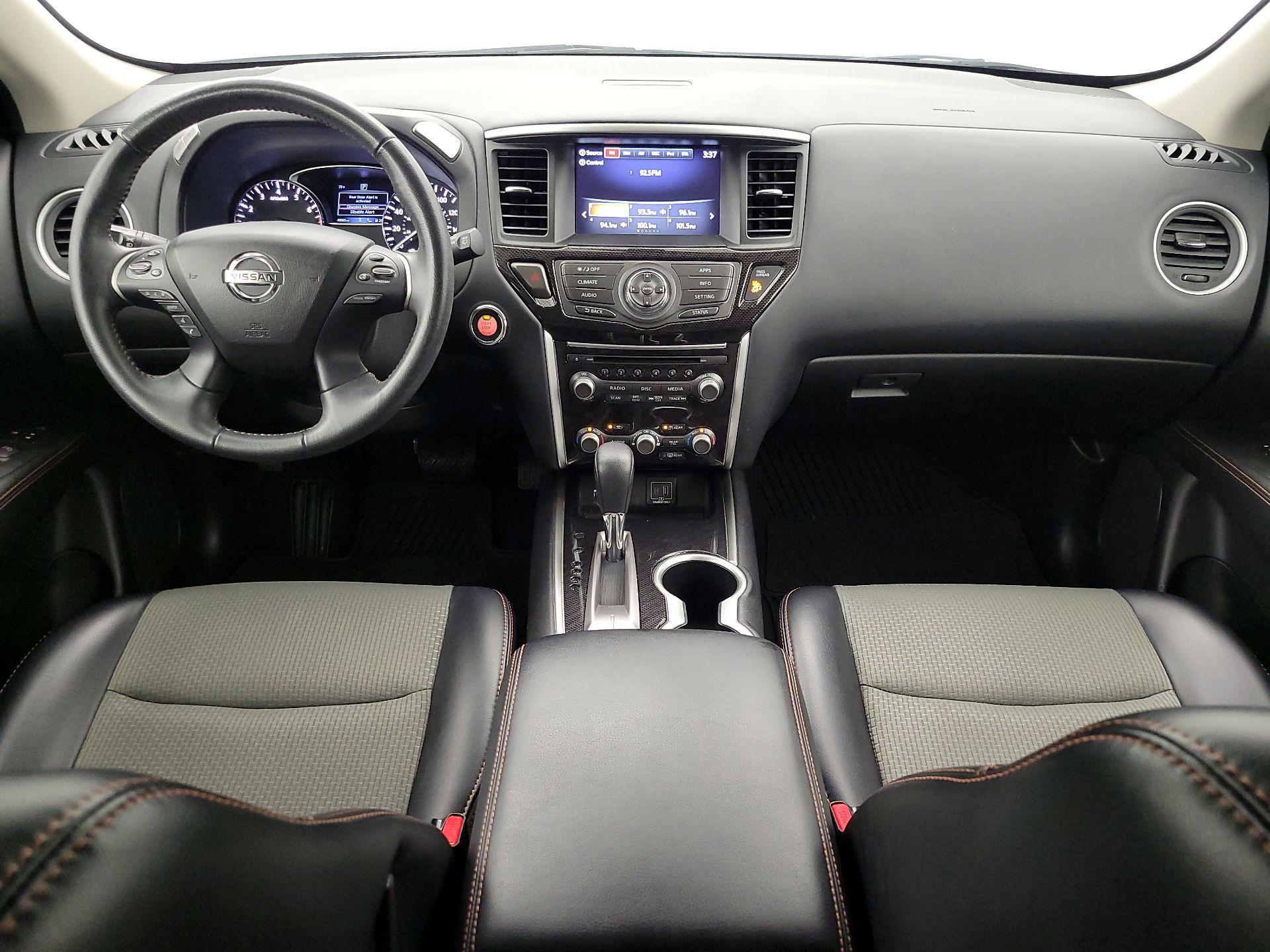 Thumbnail: 2020 Nissan Pathfinder - 9