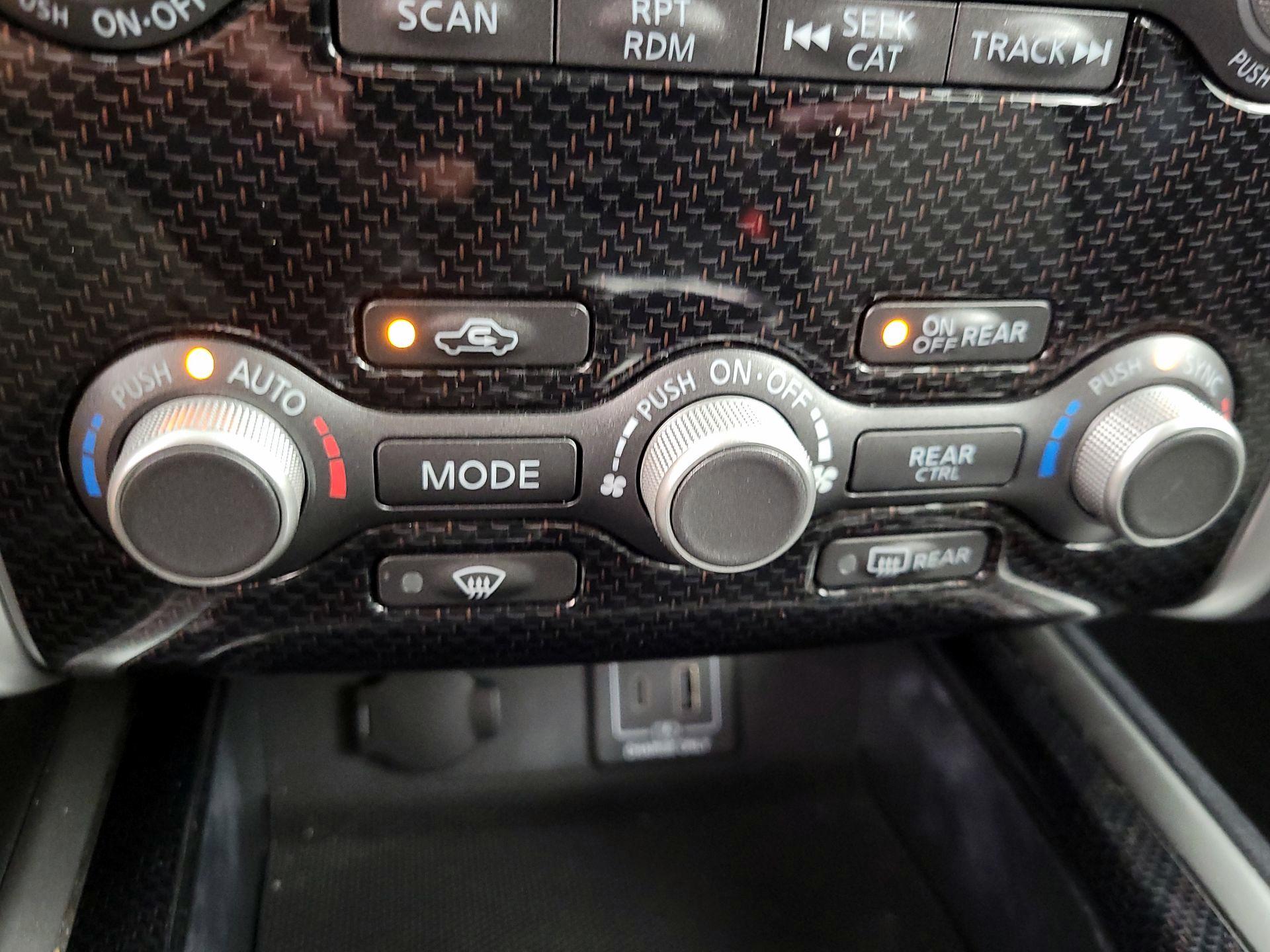 Thumbnail: 2020 Nissan Pathfinder - 16