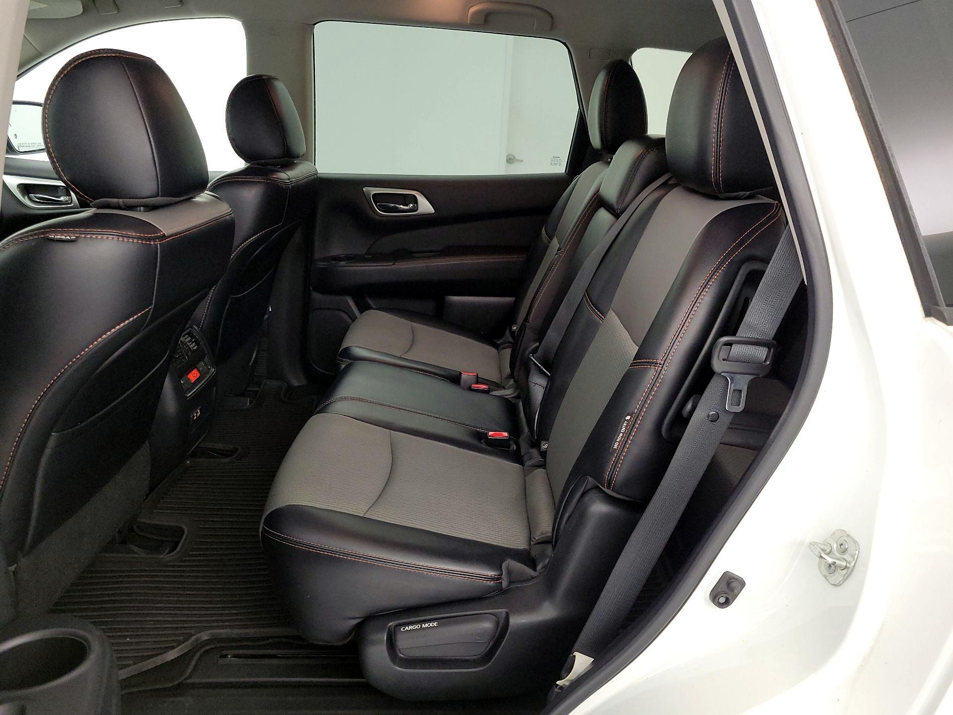 Thumbnail: 2020 Nissan Pathfinder - 19