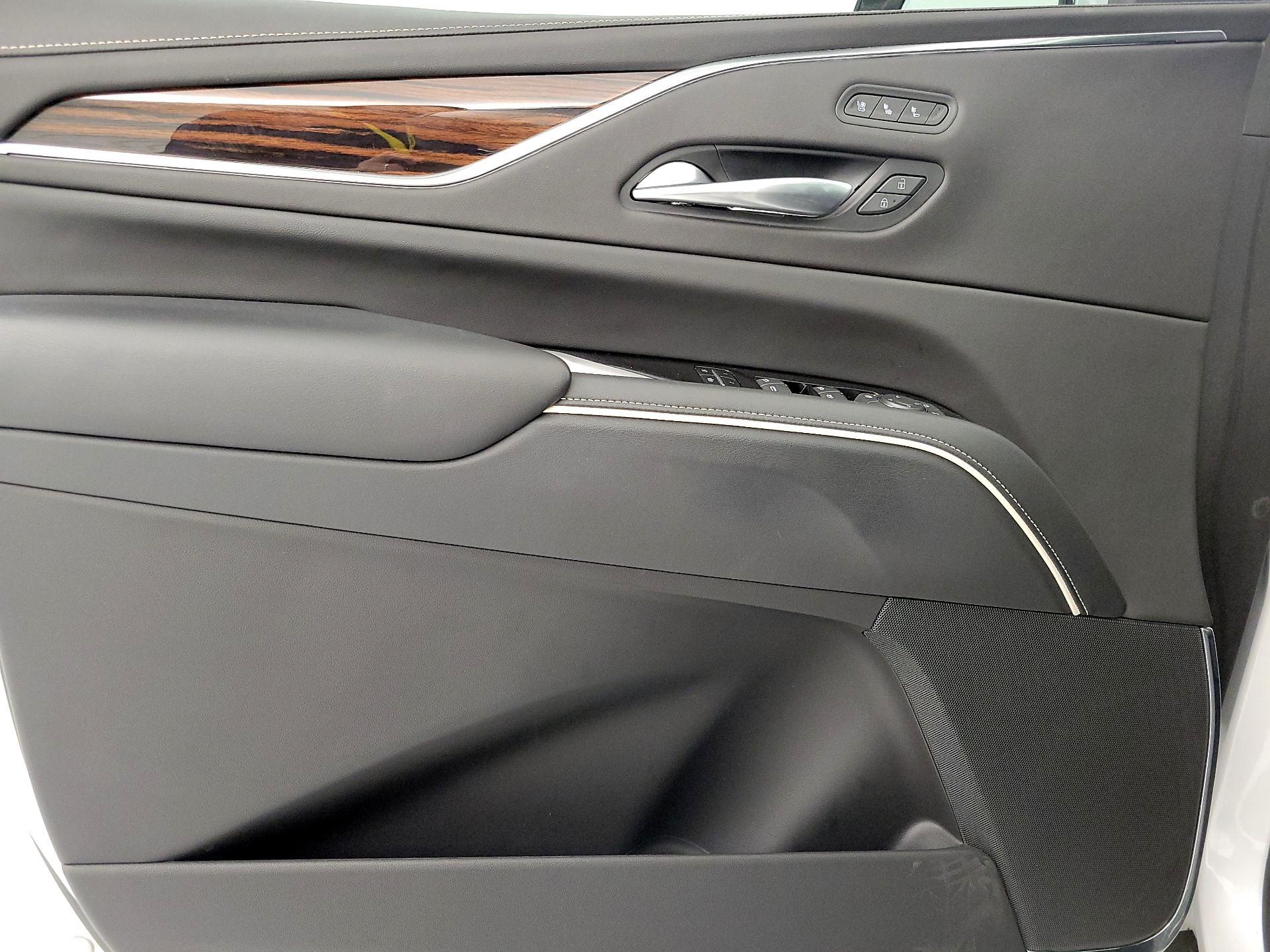 Thumbnail: 2023 Cadillac Escalade - 10
