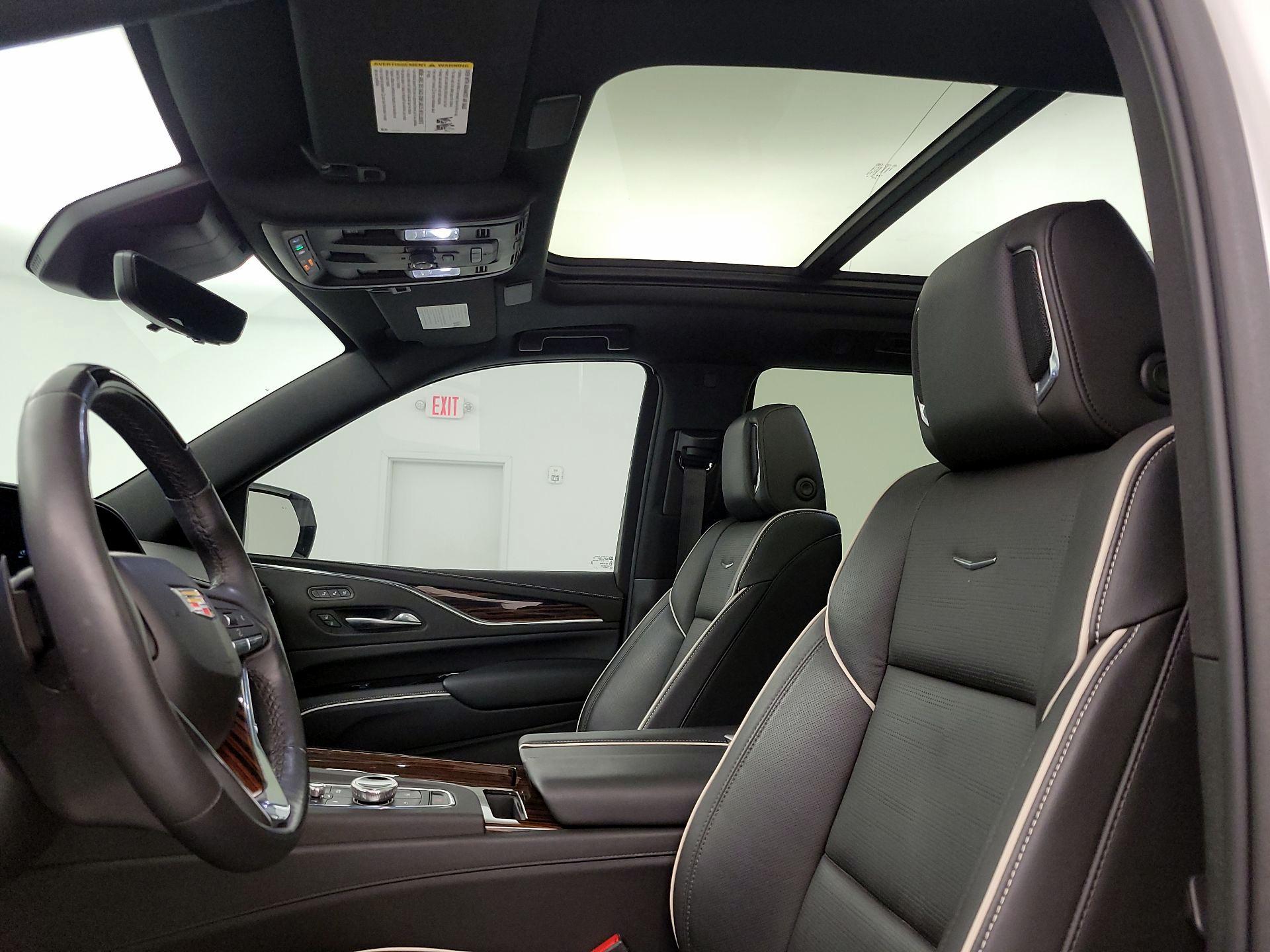 Thumbnail: 2023 Cadillac Escalade - 18