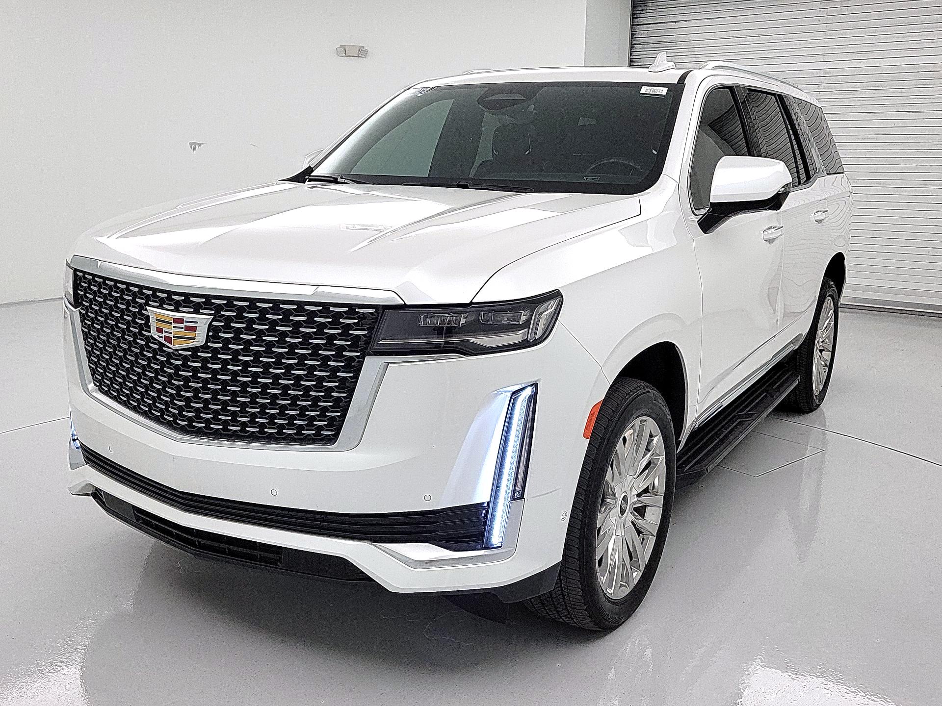 Thumbnail: 2023 Cadillac Escalade - 3
