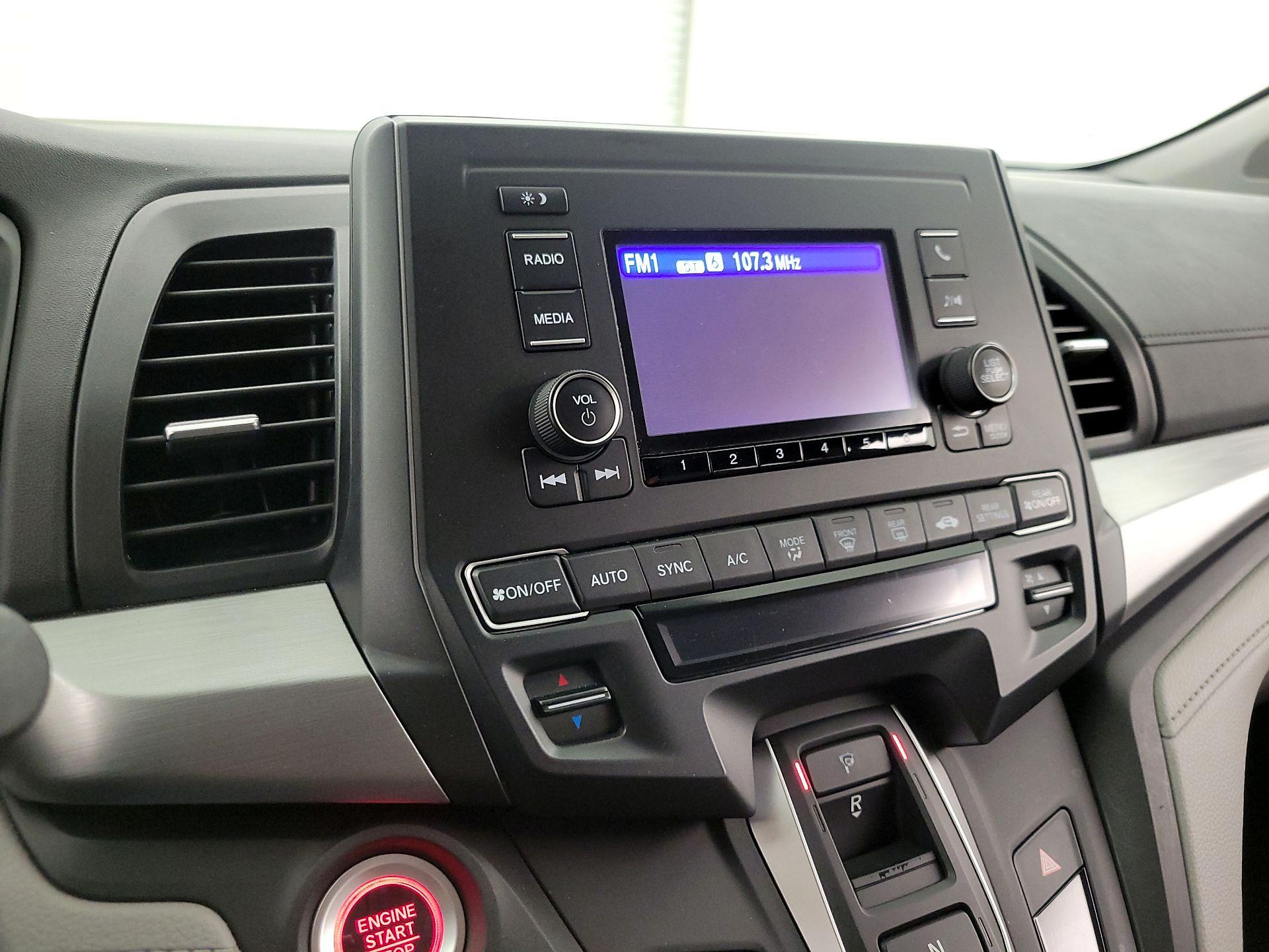 Thumbnail: 2019 Honda Odyssey - 13