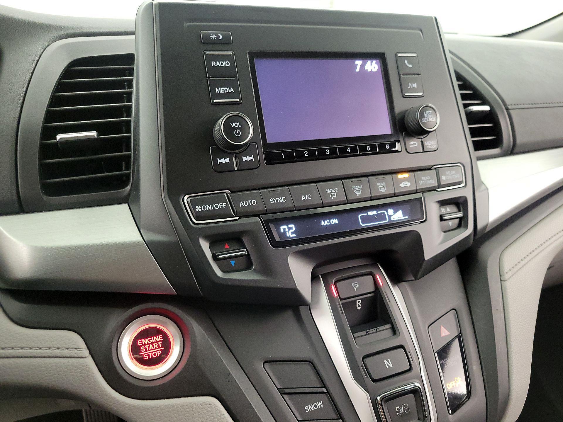 Thumbnail: 2019 Honda Odyssey - 14