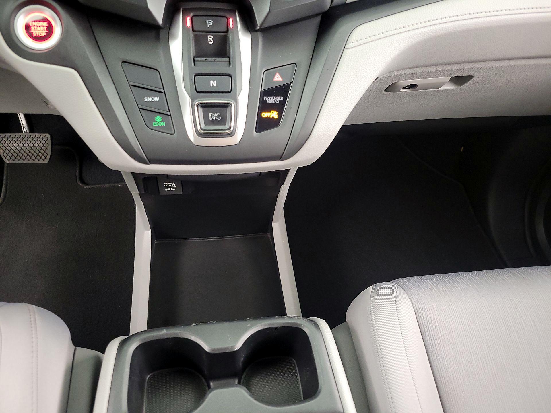 Thumbnail: 2019 Honda Odyssey - 15
