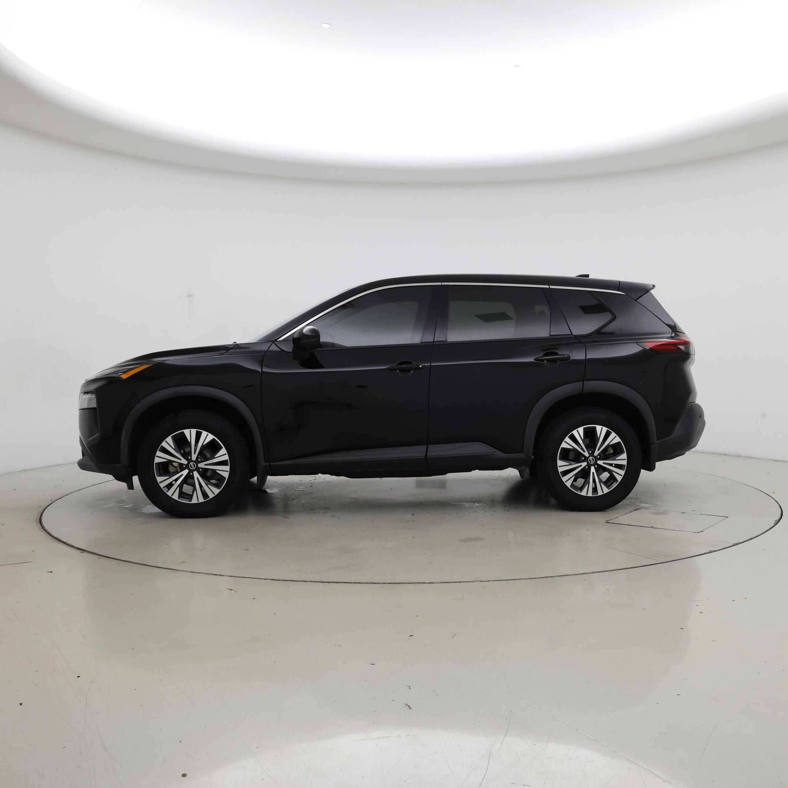 Thumbnail: 2021 Nissan Rogue - 3