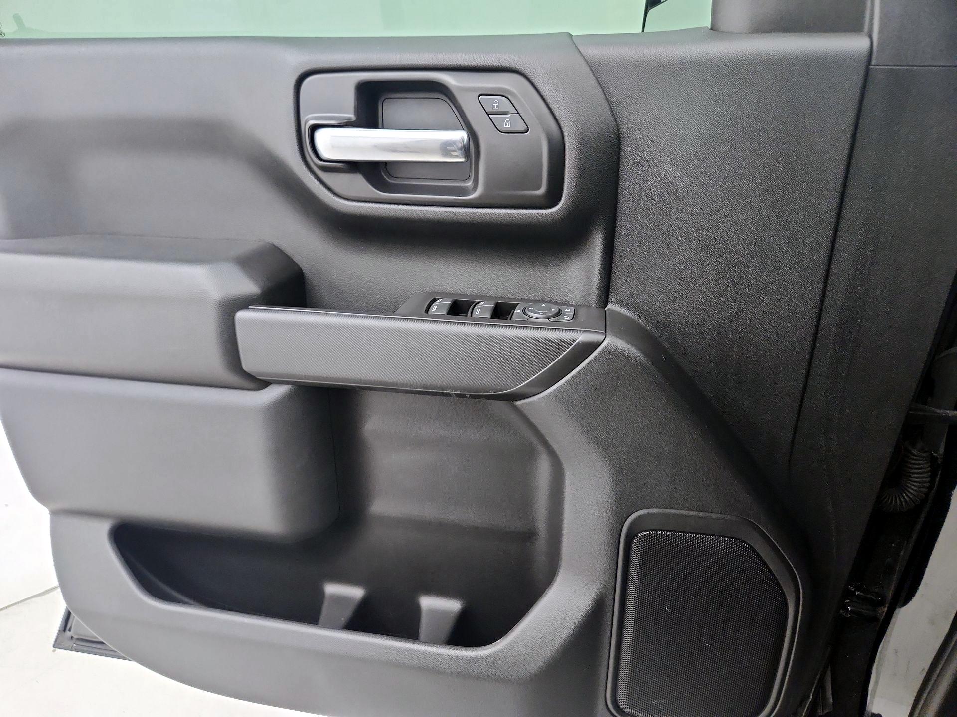 Thumbnail: 2020 Chevrolet Silverado 1500 - 12