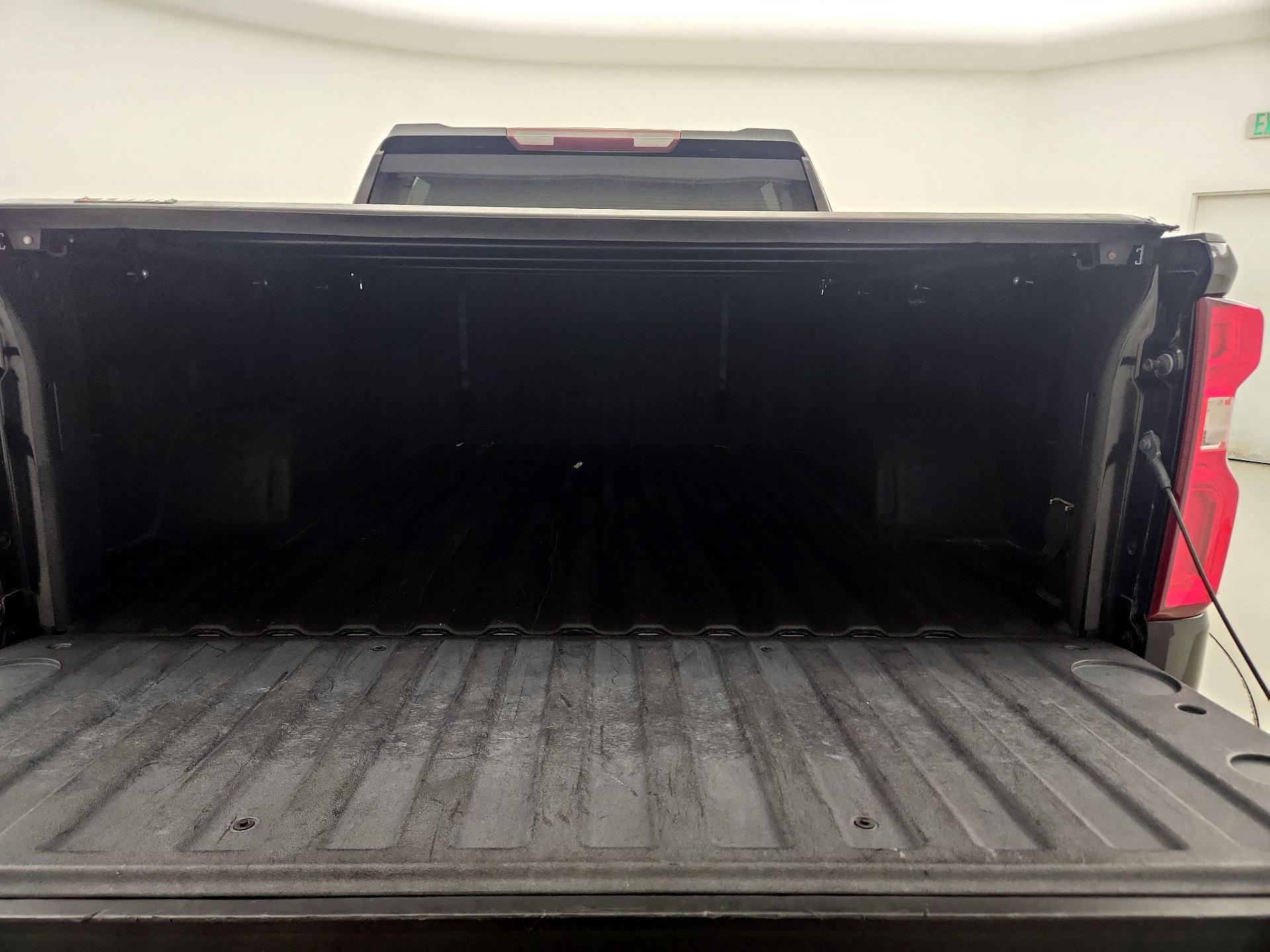 Thumbnail: 2020 Chevrolet Silverado 1500 - 20
