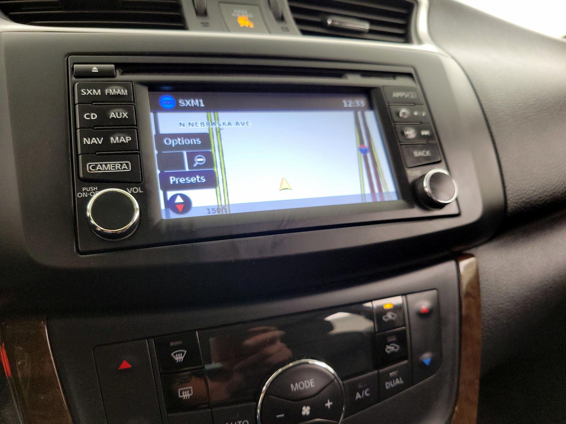 Thumbnail: 2015 Nissan Sentra - 12