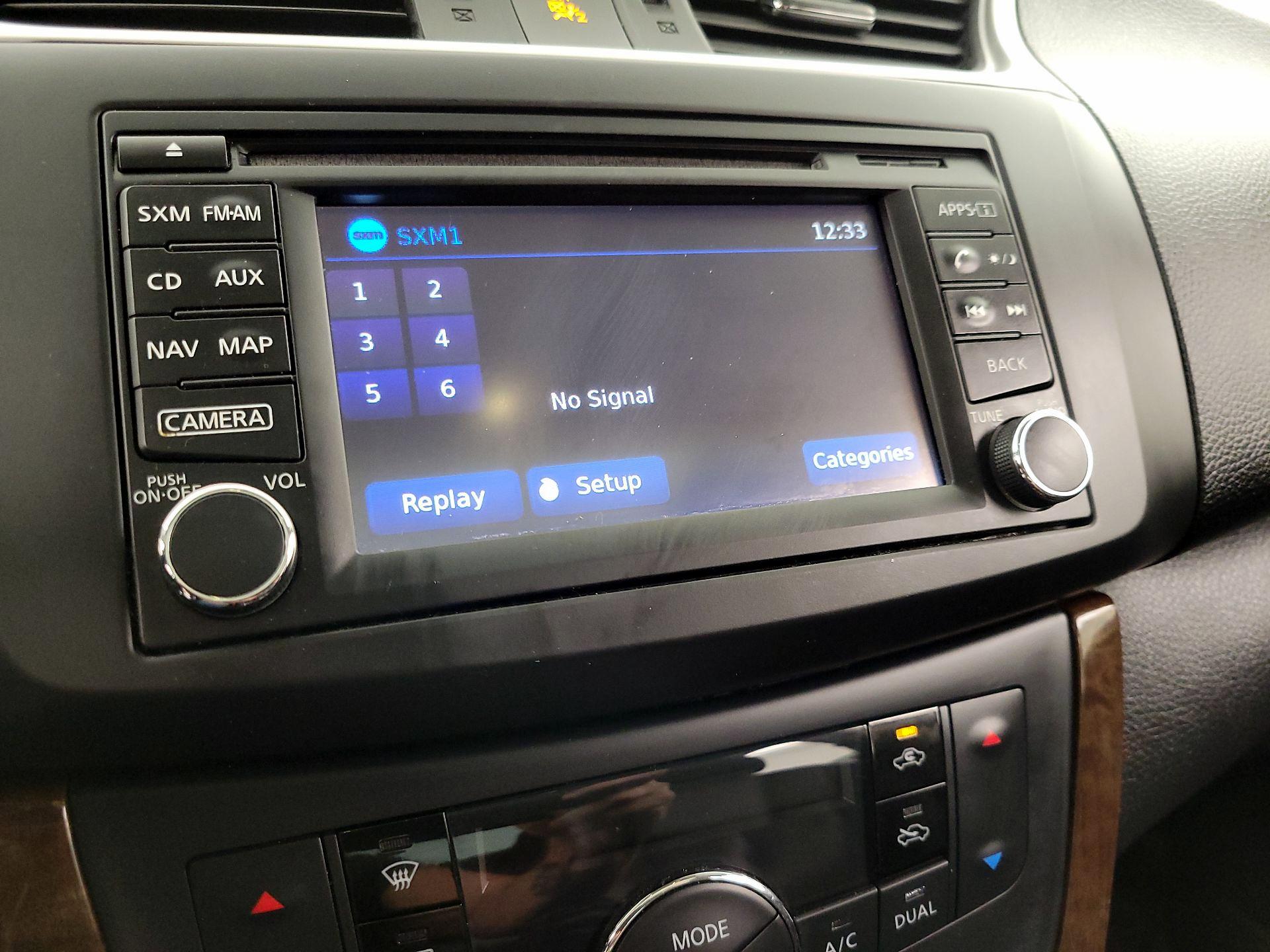 Thumbnail: 2015 Nissan Sentra - 14