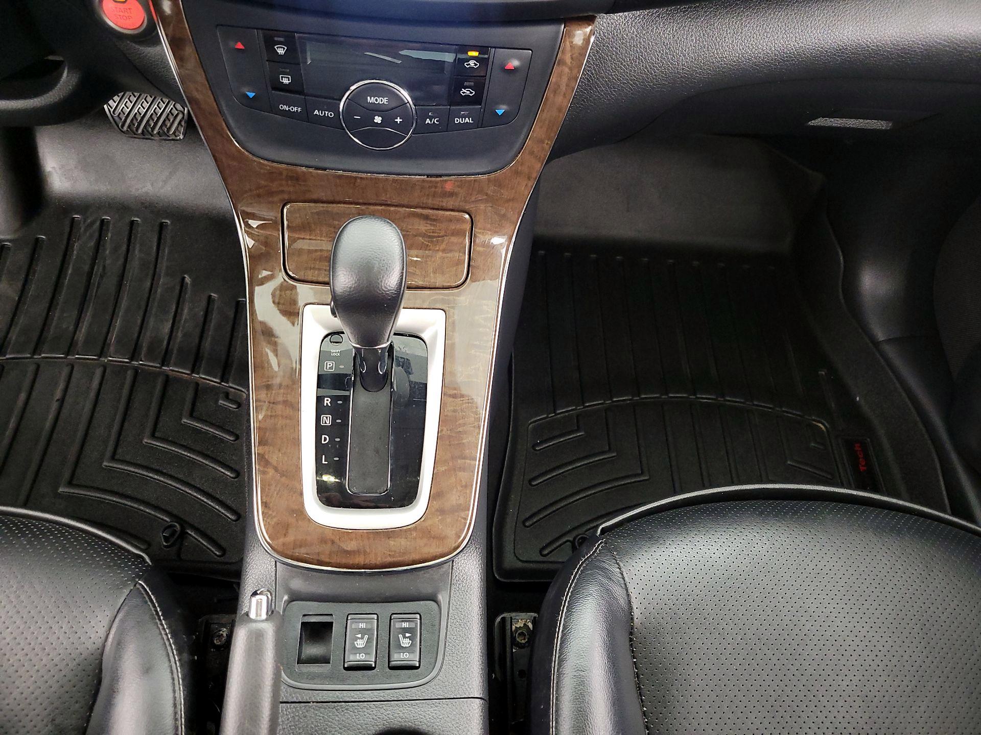 Thumbnail: 2015 Nissan Sentra - 16