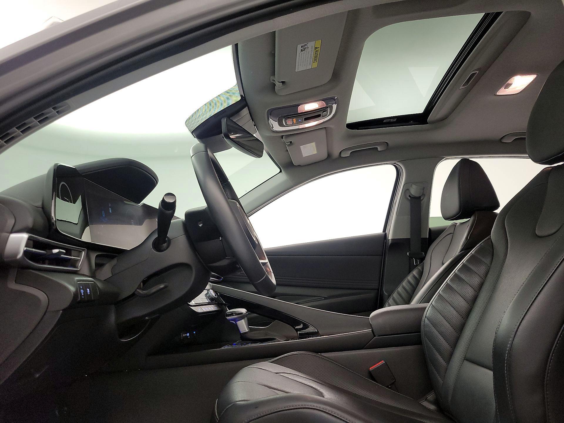 Thumbnail: 2024 Hyundai Elantra - 18