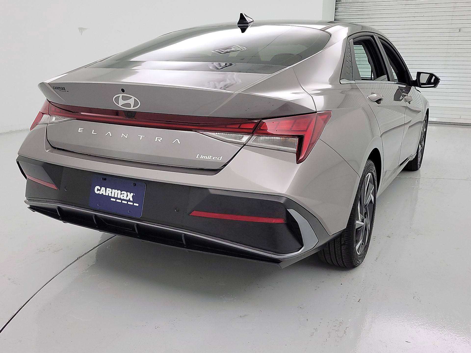 Thumbnail: 2024 Hyundai Elantra - 5