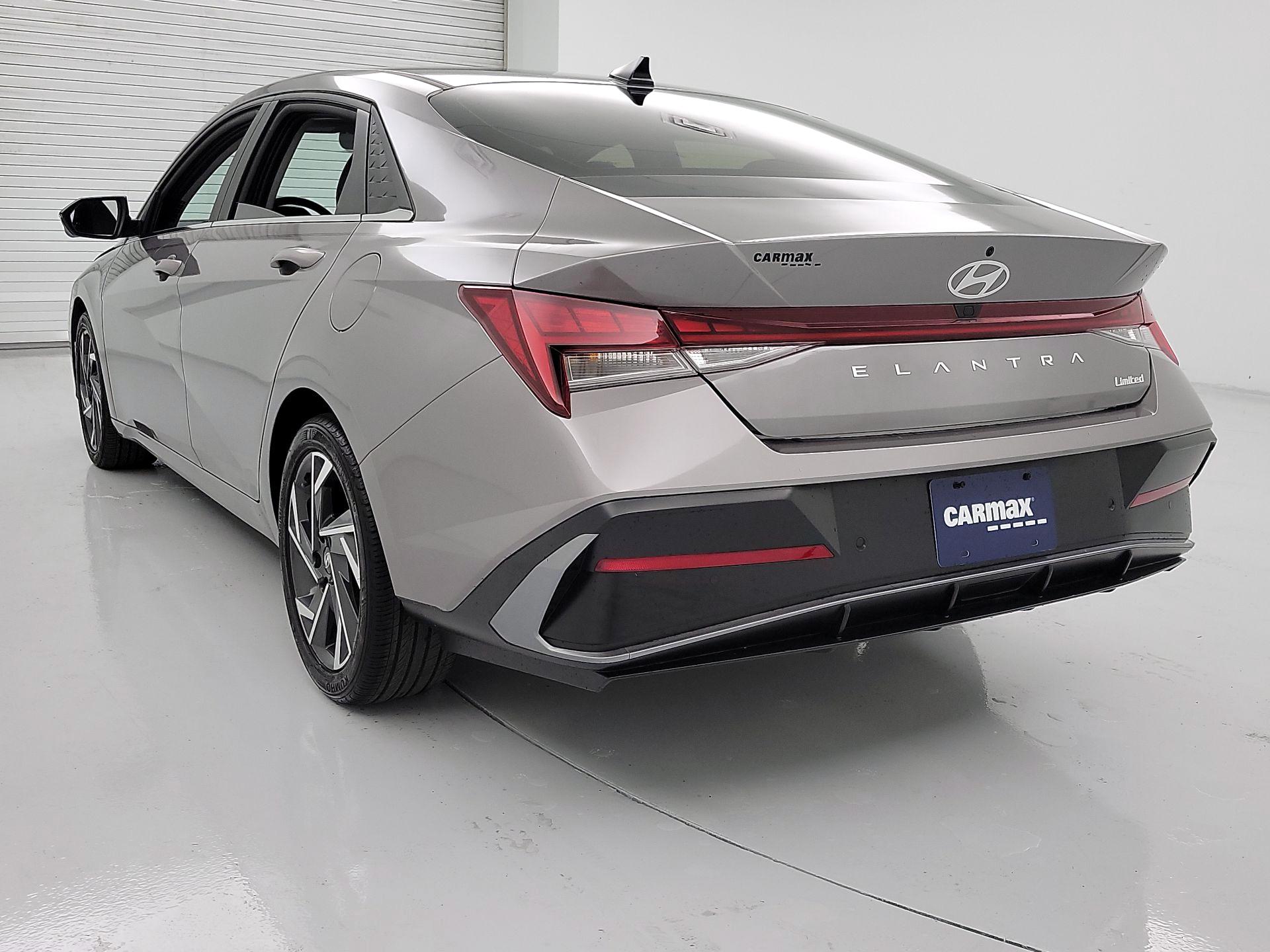 Thumbnail: 2024 Hyundai Elantra - 7