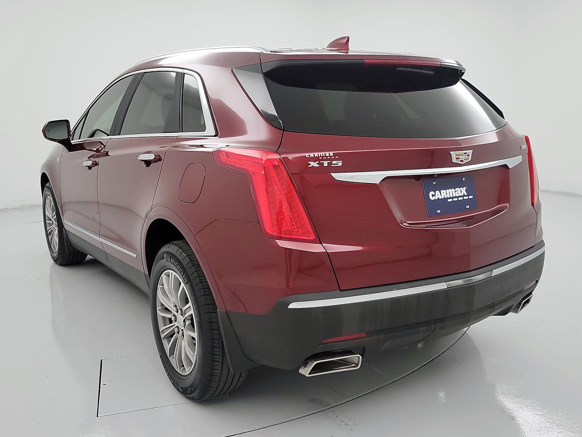 Thumbnail: 2017 Cadillac XT5 - 7