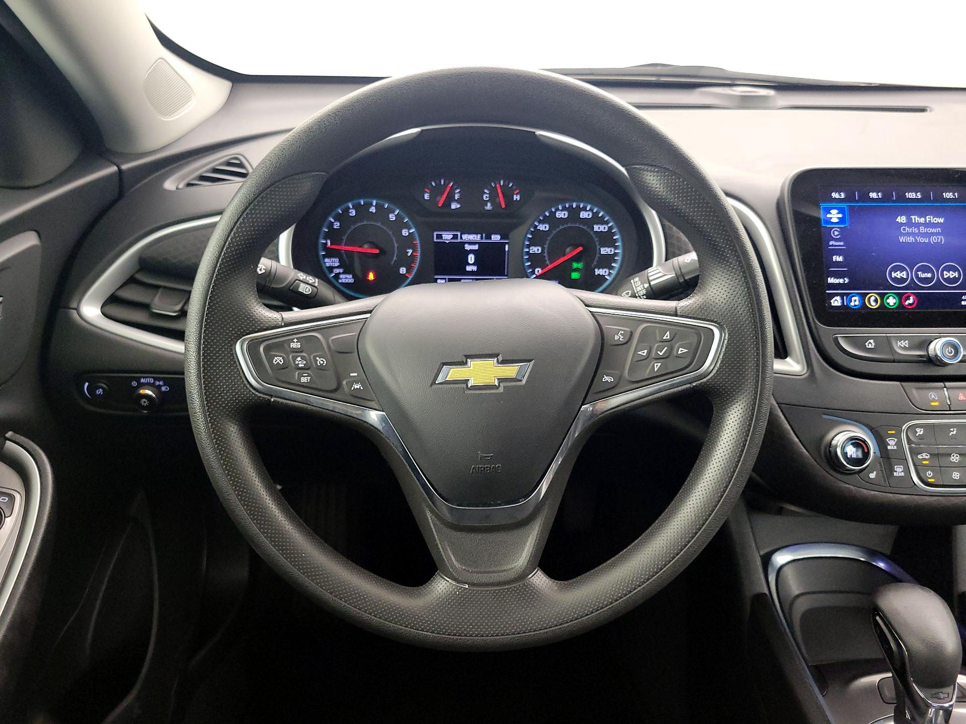 Thumbnail: 2023 Chevrolet Malibu - 10