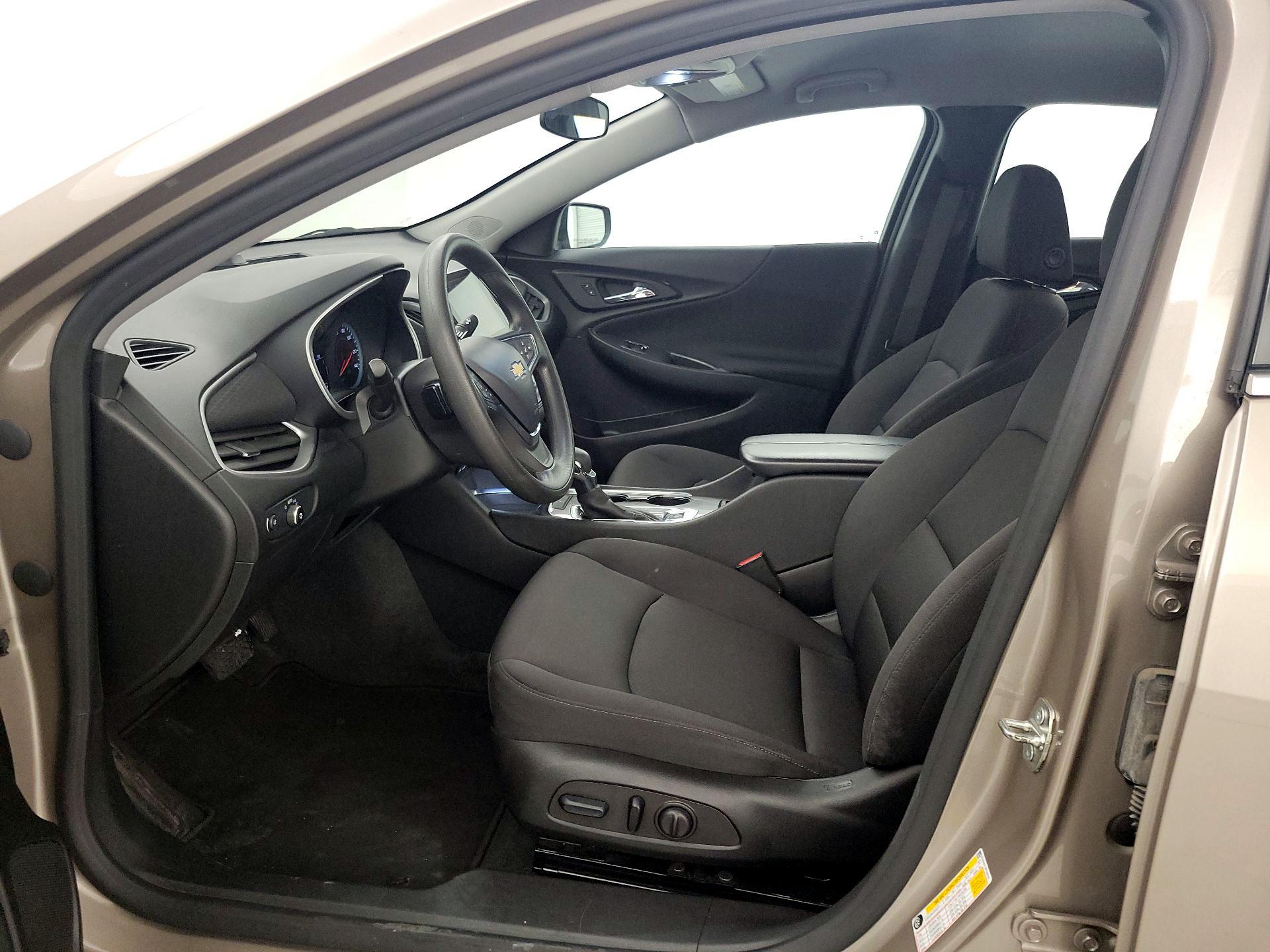 Thumbnail: 2023 Chevrolet Malibu - 11