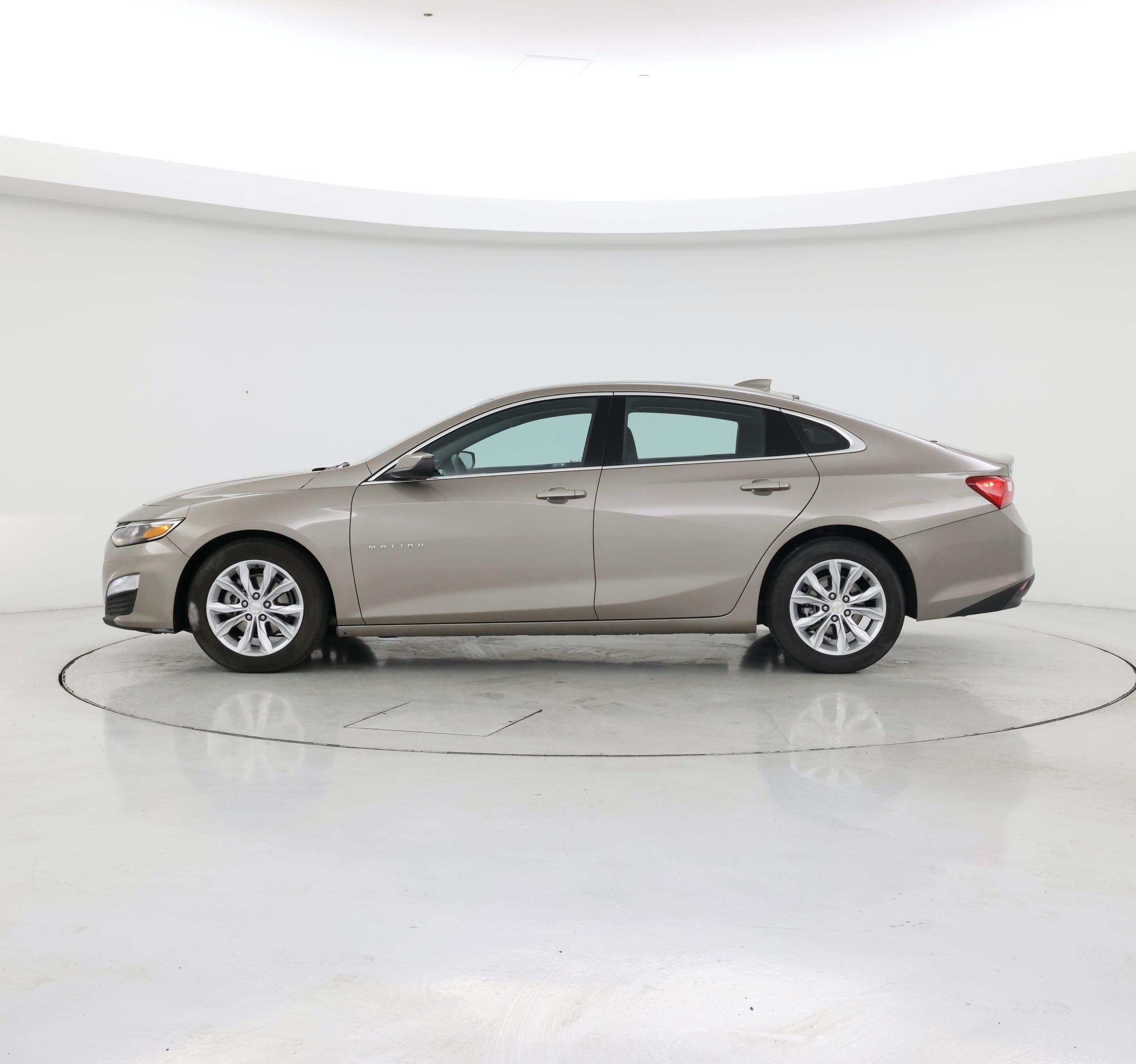 Thumbnail: 2023 Chevrolet Malibu - 3