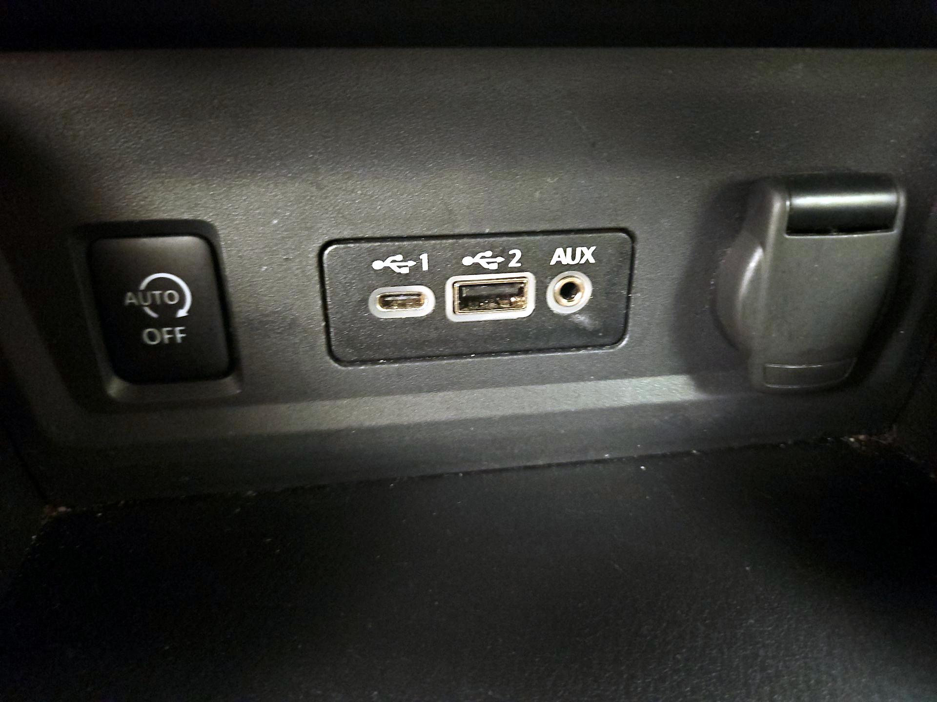 Thumbnail: 2024 Nissan Sentra - 18