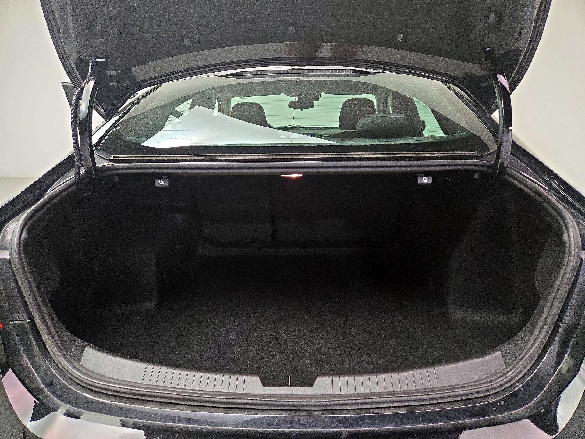 Thumbnail: 2024 Chevrolet Malibu - 20