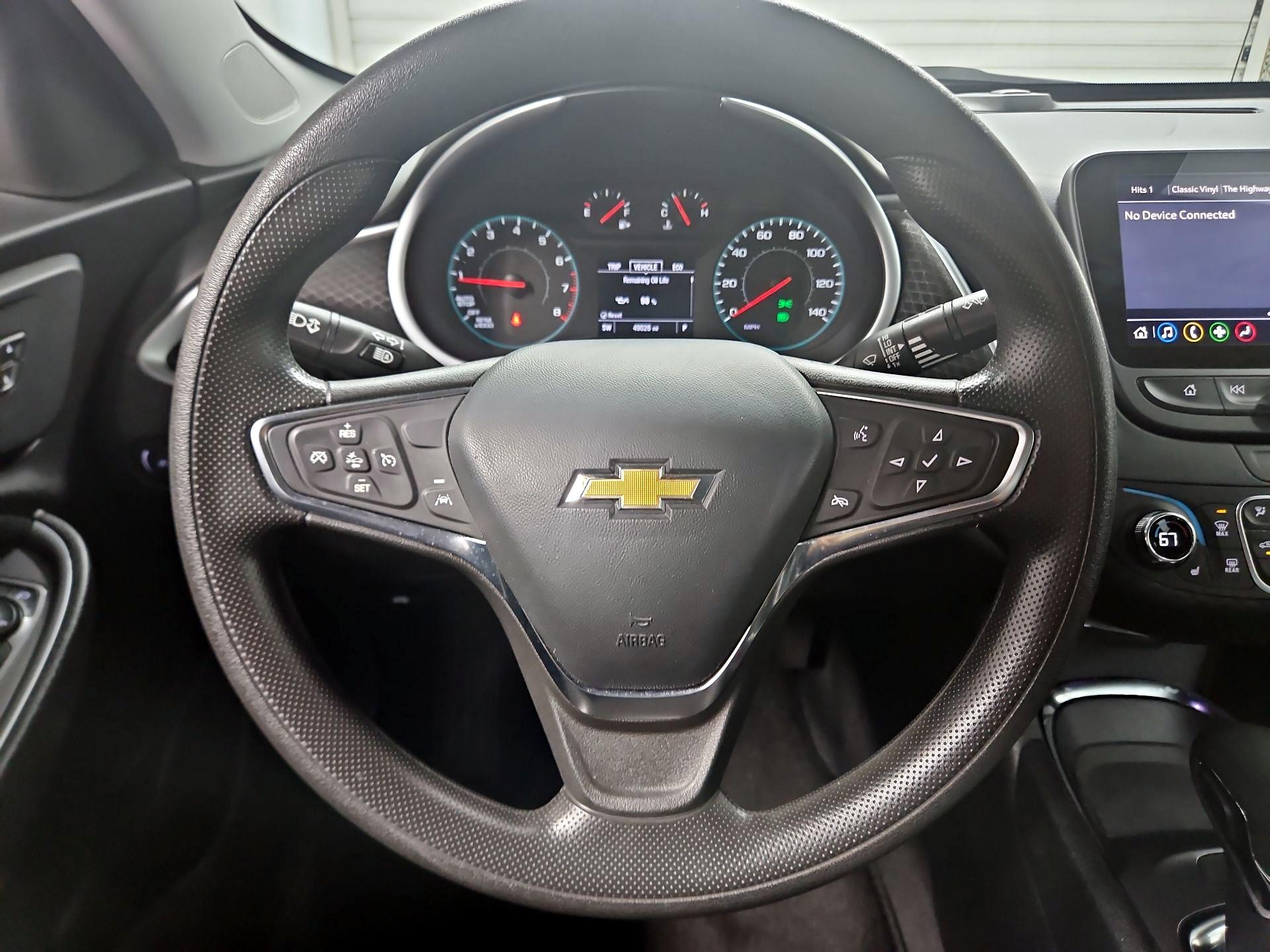 Thumbnail: 2023 Chevrolet Malibu - 10